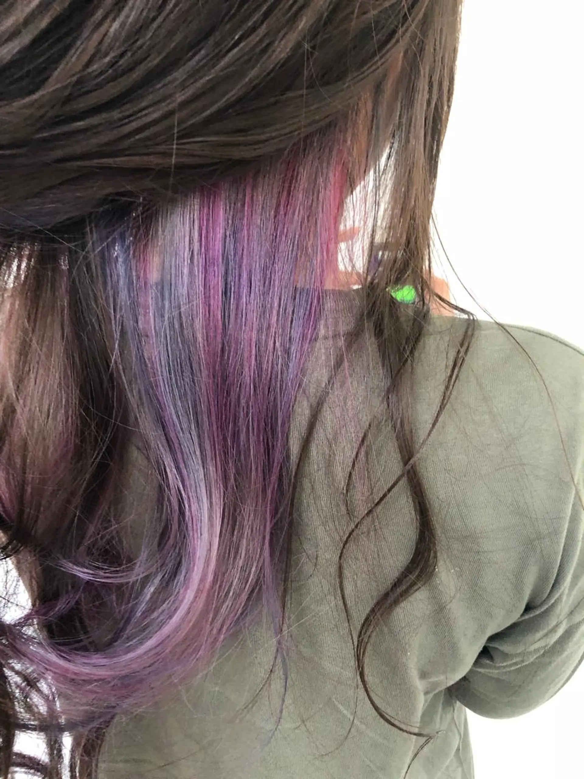 ロング カラー ブリーチ ハイライトカラー ユニコーンカラー ハイライト ヘアカラー トリートメント 東條 克義のヘアスタイル