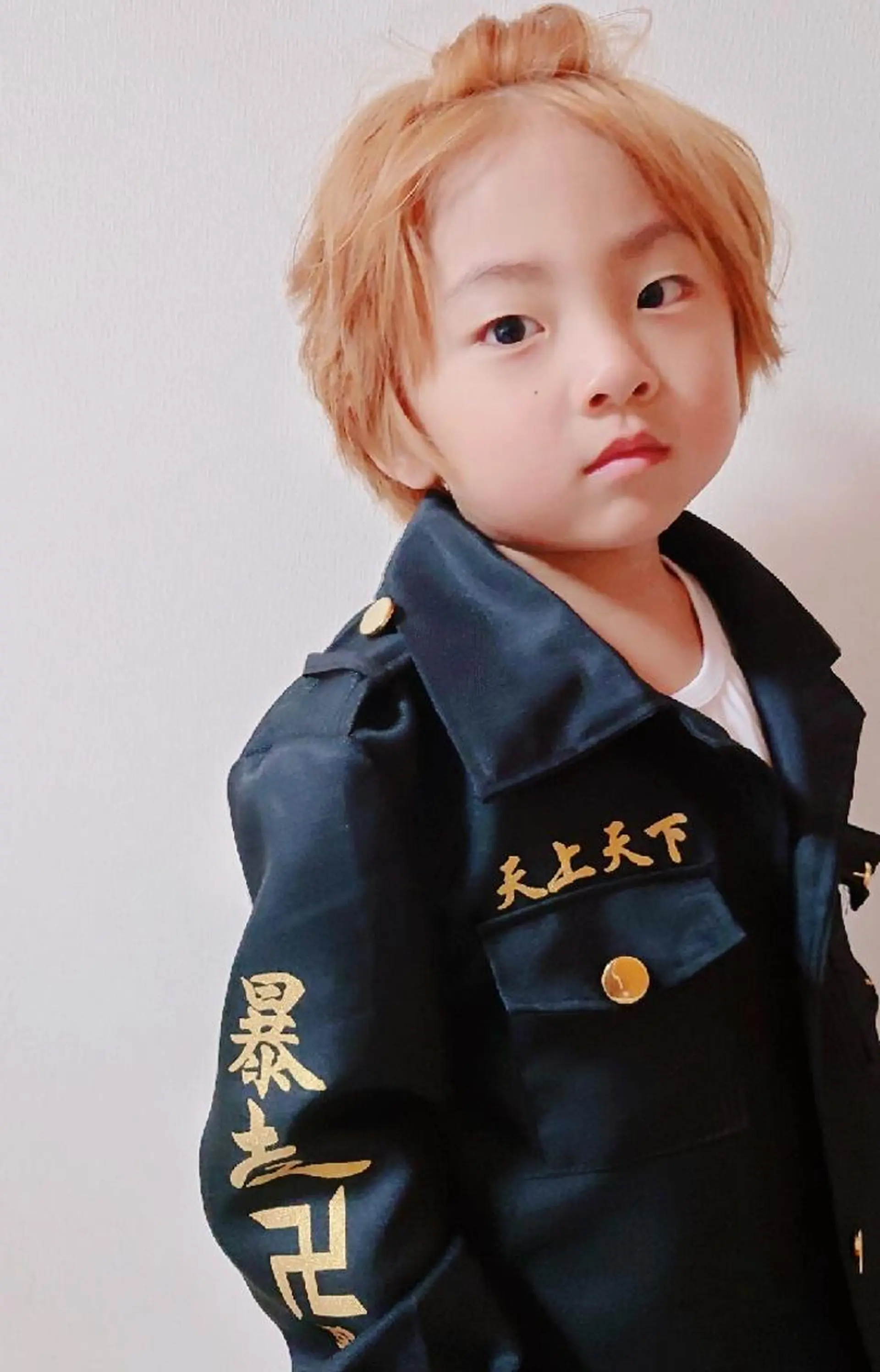 ショート カラー メンズ キッズ メンズブリーチ ブリーチ ダブルカラー ハロウィン LAMP HAIR ランプヘアー所属・徳永 博志のヘアスタイル