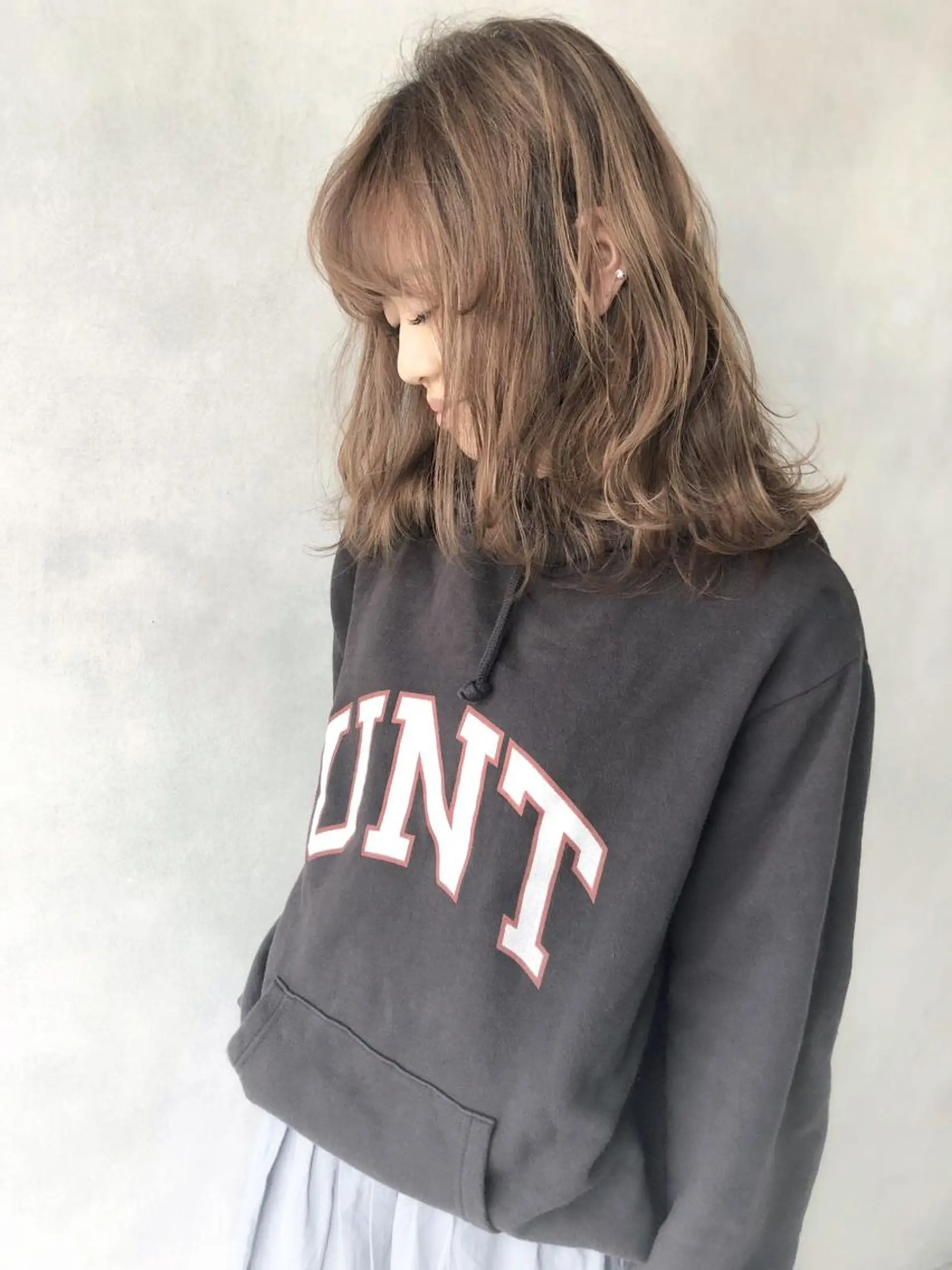ミディアム 外国人風カラー ハイライト ヘアカラー トリートメント 小澤大輔 YOLO hairのヘアスタイル