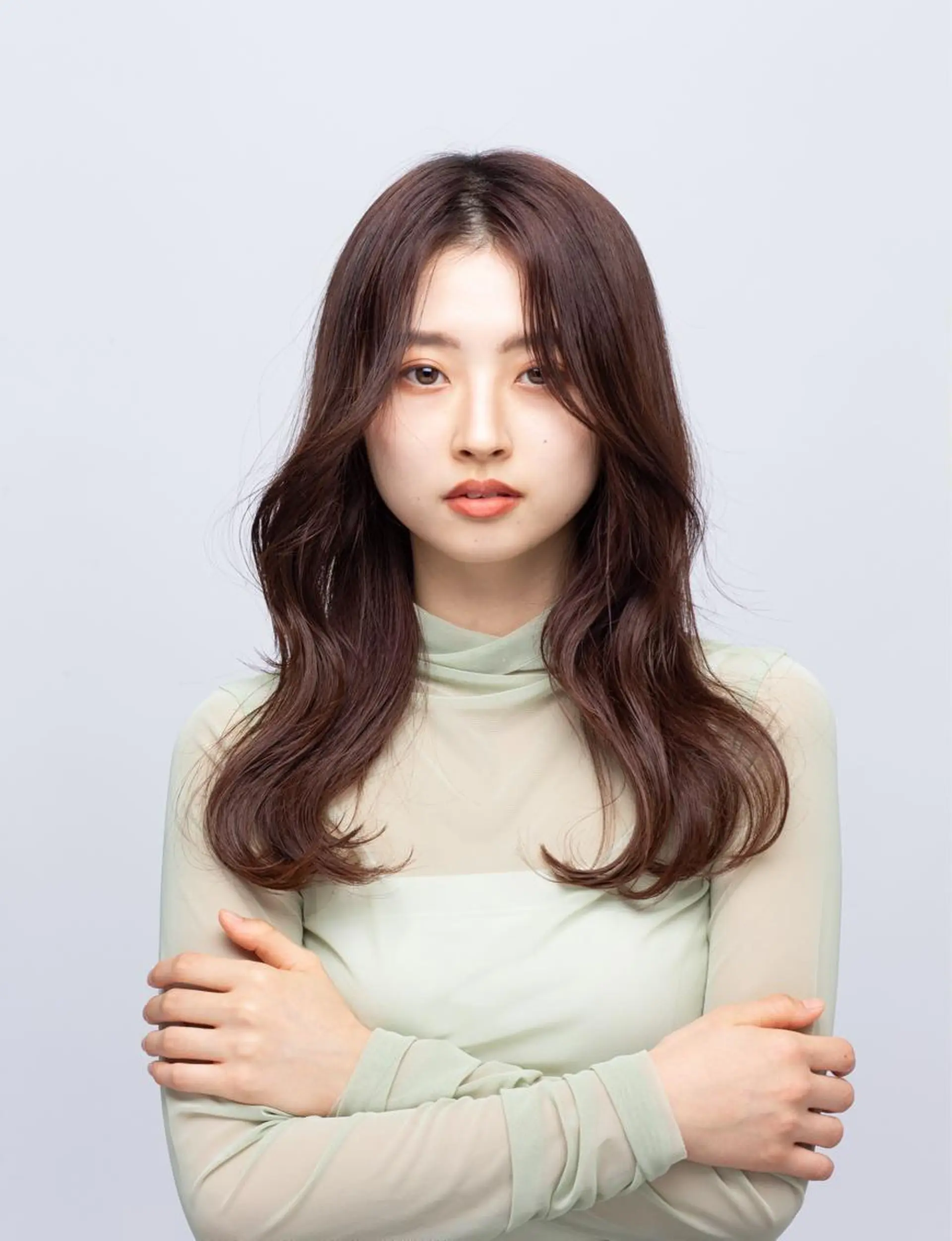 ロング アッシュ ボブ くびれヘア 外国人風カラー ハイライト カット パーマ hoNua. 栄/透明感カラーのヘアスタイル