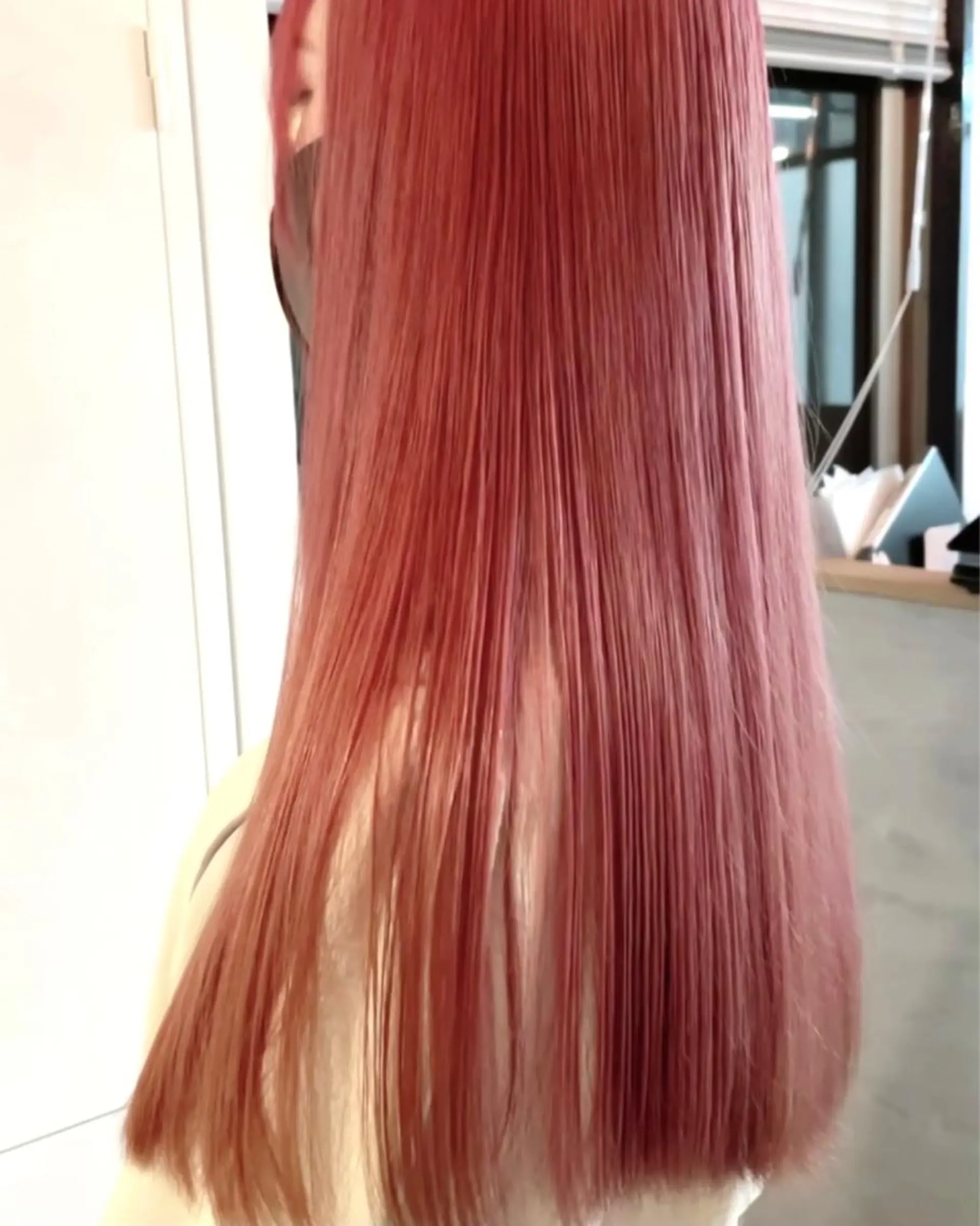 セミロング カラー ブリーチ ケアブリーチ ハイトーンカラー ピンクカラー ヘアカラー トリートメント 難波/心斎橋/ボブ/ 髪質改善/ハイトーンのヘアスタイル