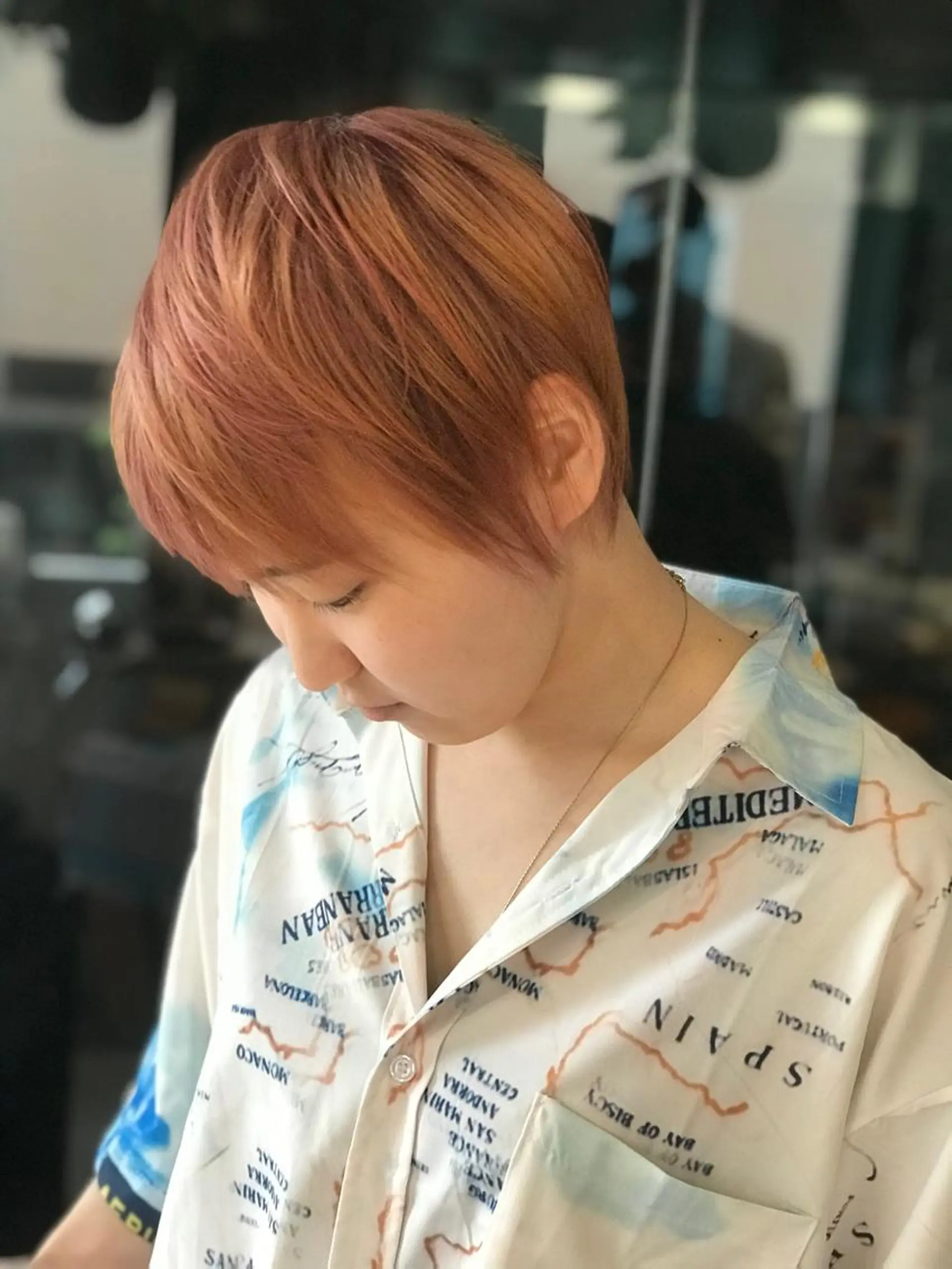 ショート 前下がりボブ アッシュ ボブ カット 縮毛矯正 代表　しみず としやのヘアスタイル