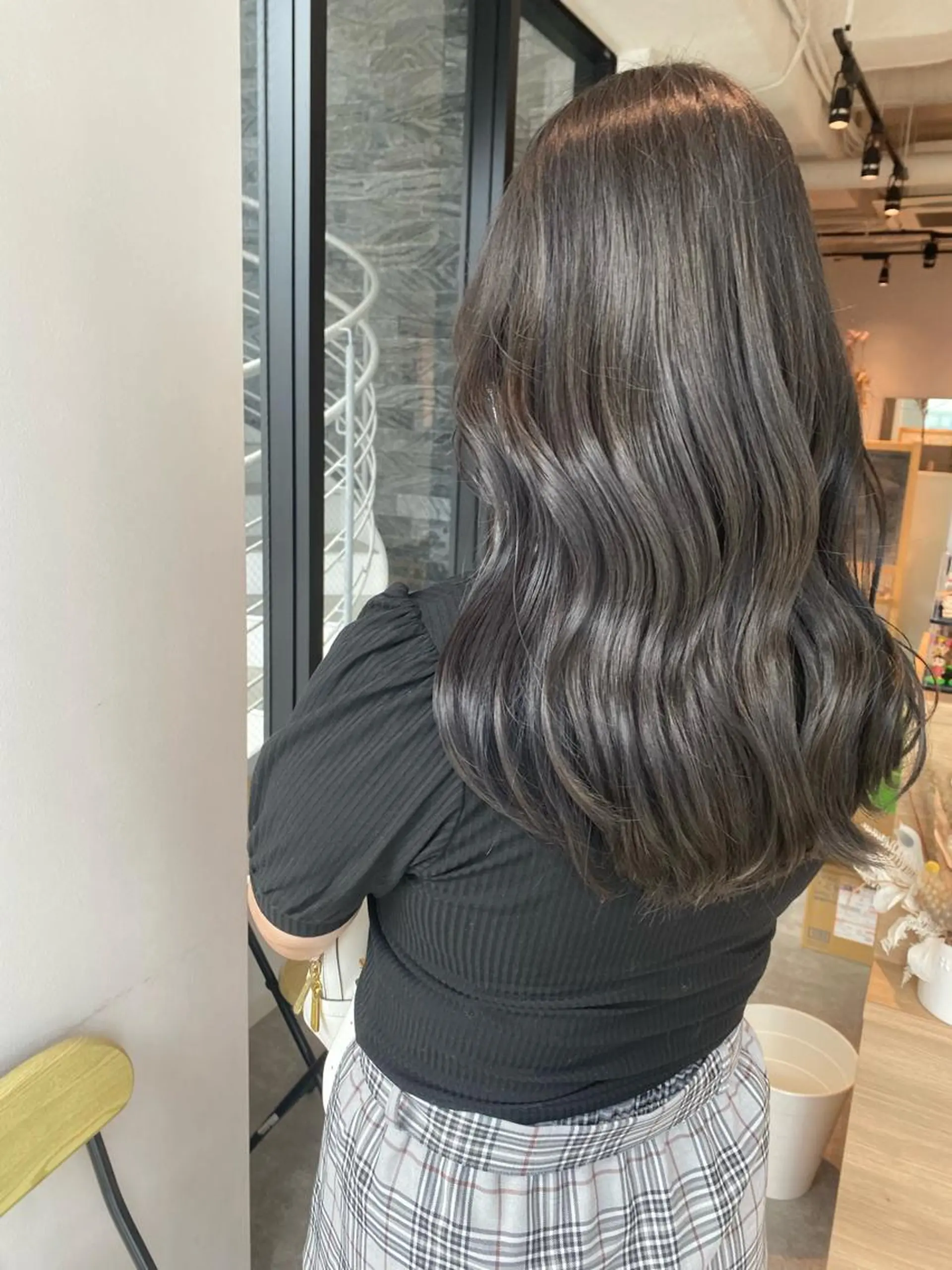ロング カラー ブリーチ 透明感カラー グレージュ オスズ 🎀´-のヘアスタイル