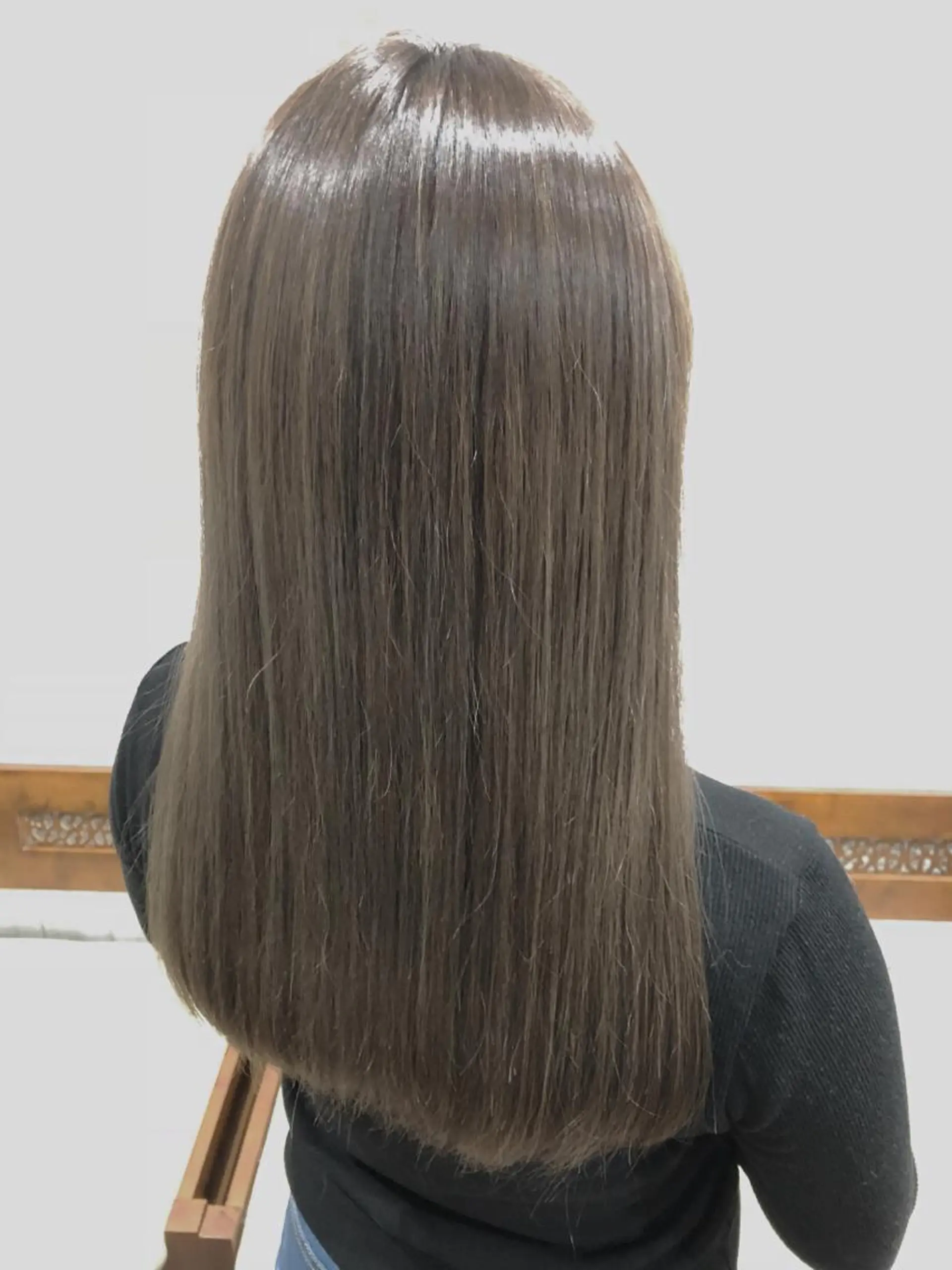 セミロング カラー アッシュ ベージュカラー トリートメント 縮毛矯正 トリートメント Rise Heart 中村 裕介のヘアスタイル