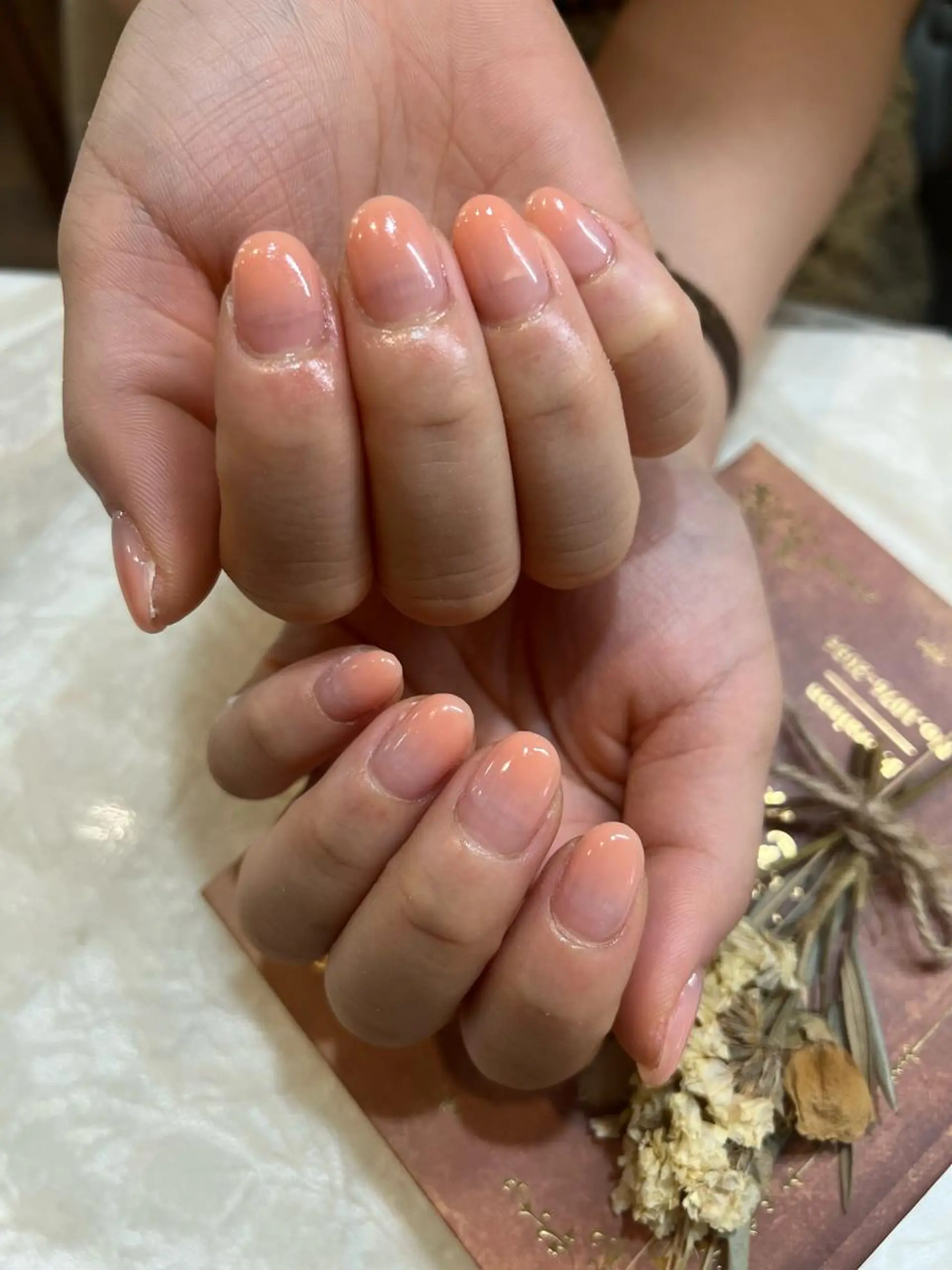 ネイル グラデーション nailist yuiのネイルデザイン