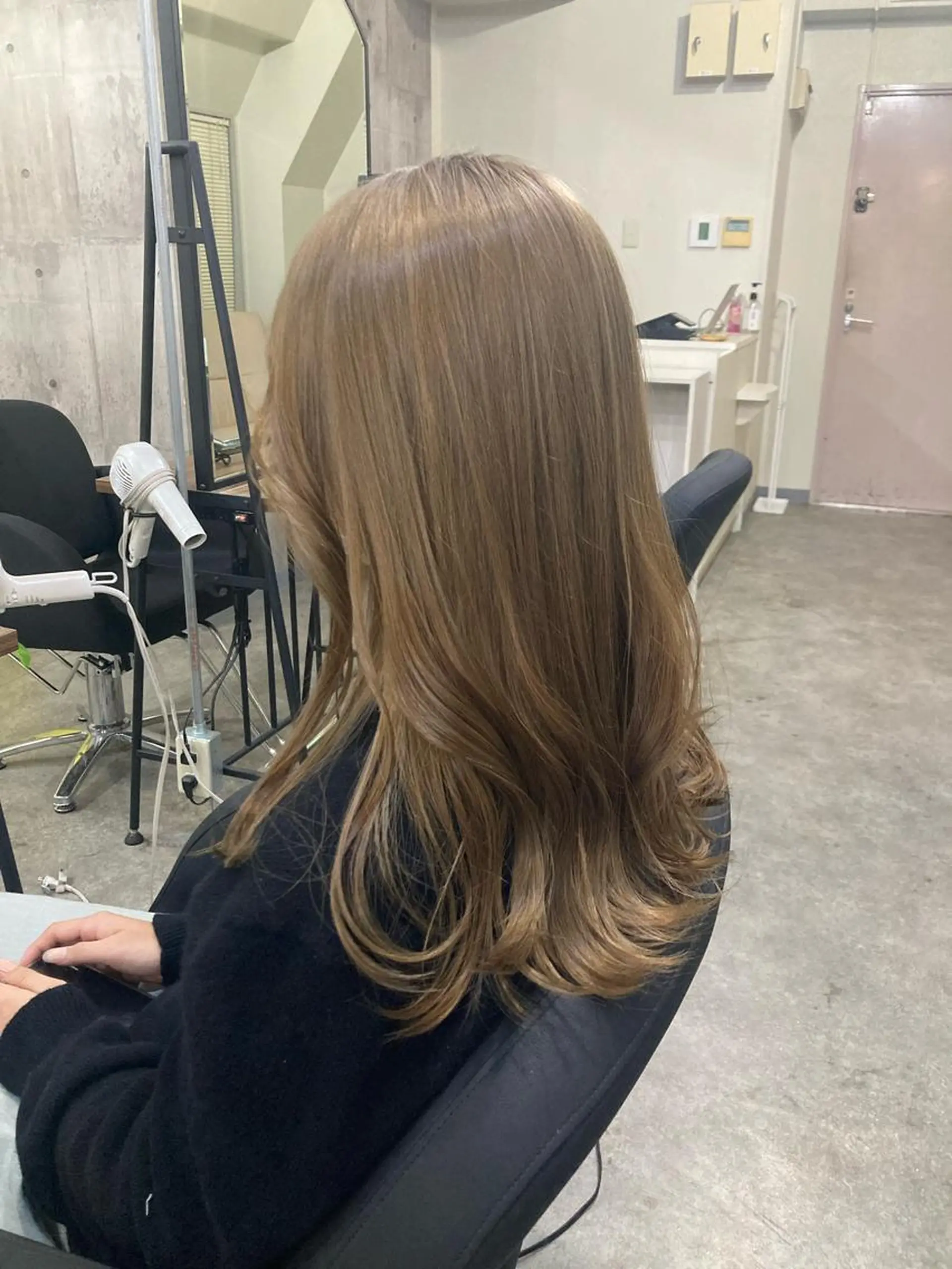 セミロング カラー ヘアアレンジ ヘアカラー トリートメント 猫ｯ毛さんヘア🐈 Misa【女性】のヘアスタイル