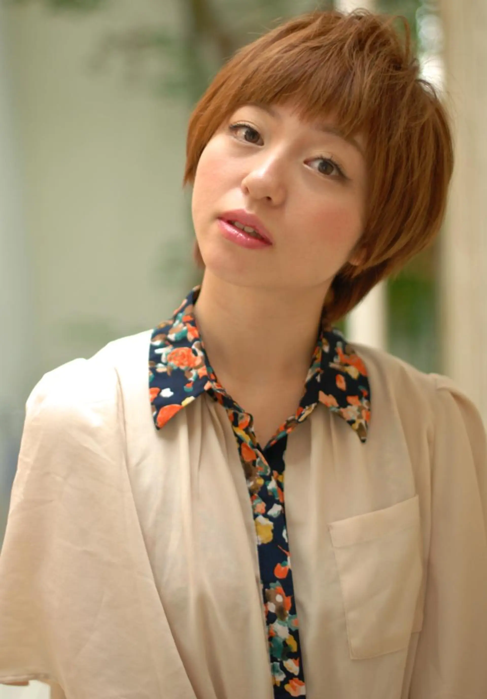 ショート カラー パーマ ショートヘア 推し活専用 【派手髪】飯野ゆかりのヘアスタイル