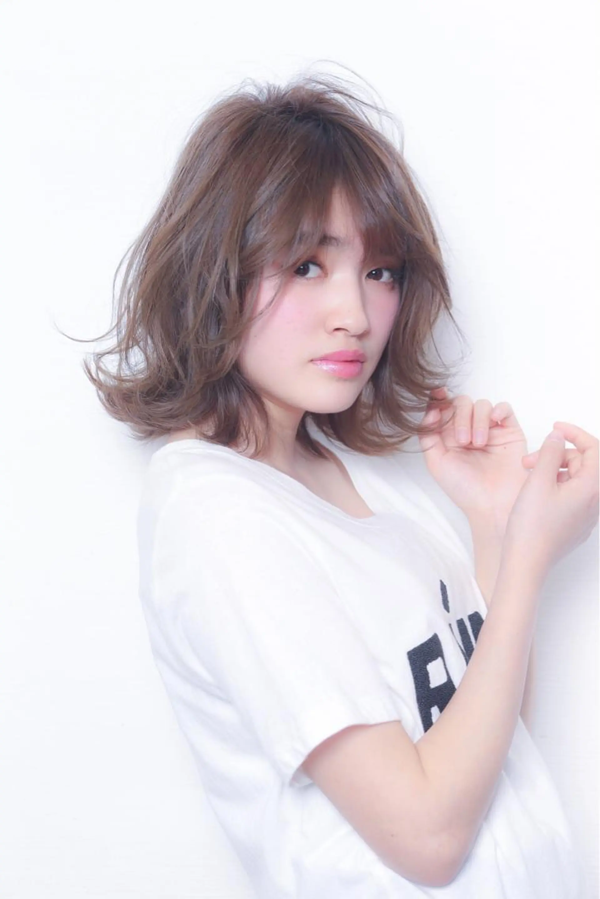 ミディアム 💘トレンドスタイル 💘透明感ヘアのヘアスタイル