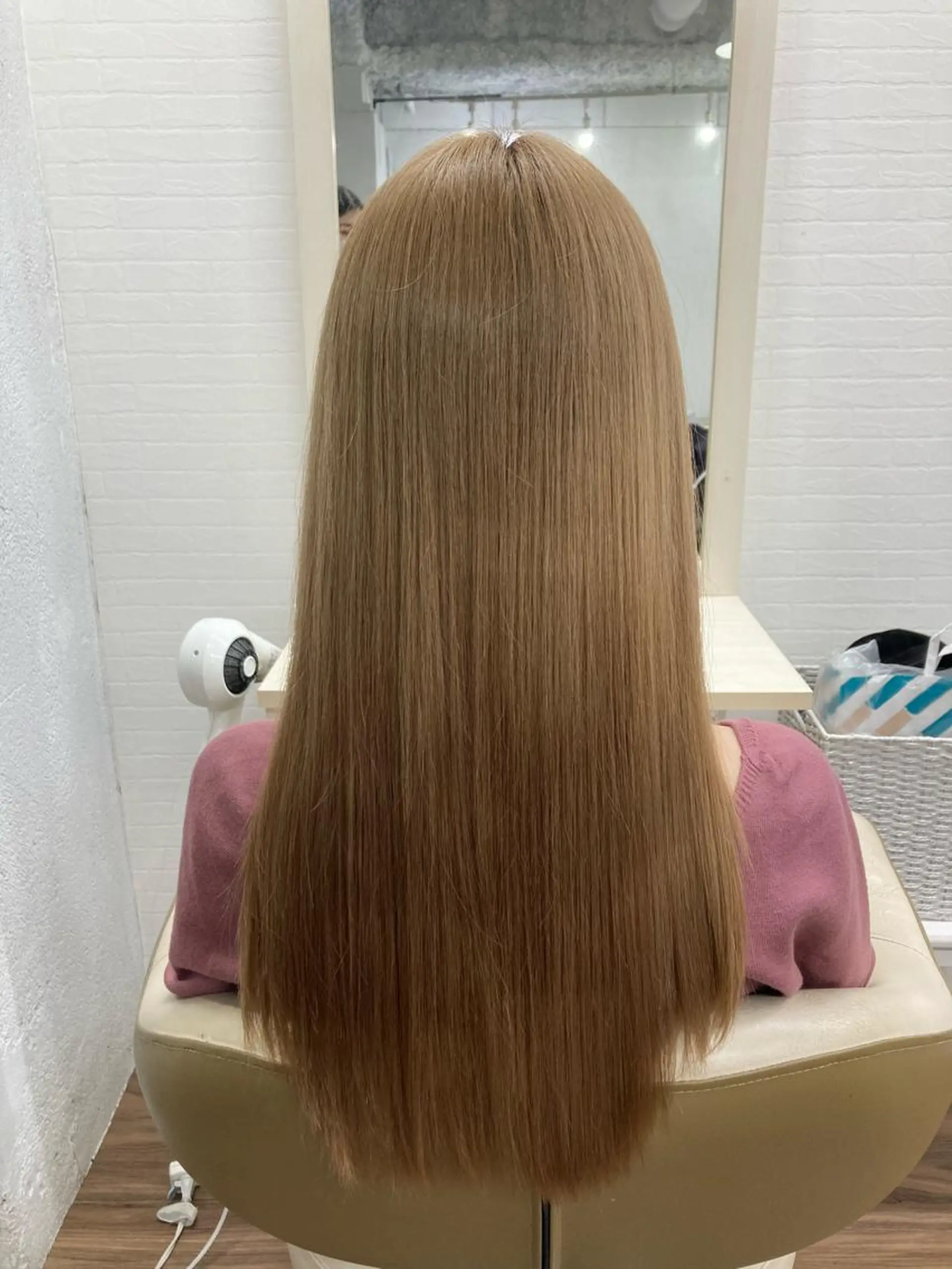 ロング カラー ブリーチ カット ヘアカラー トリートメント GLOSS 心斎橋 山上のヘアスタイル
