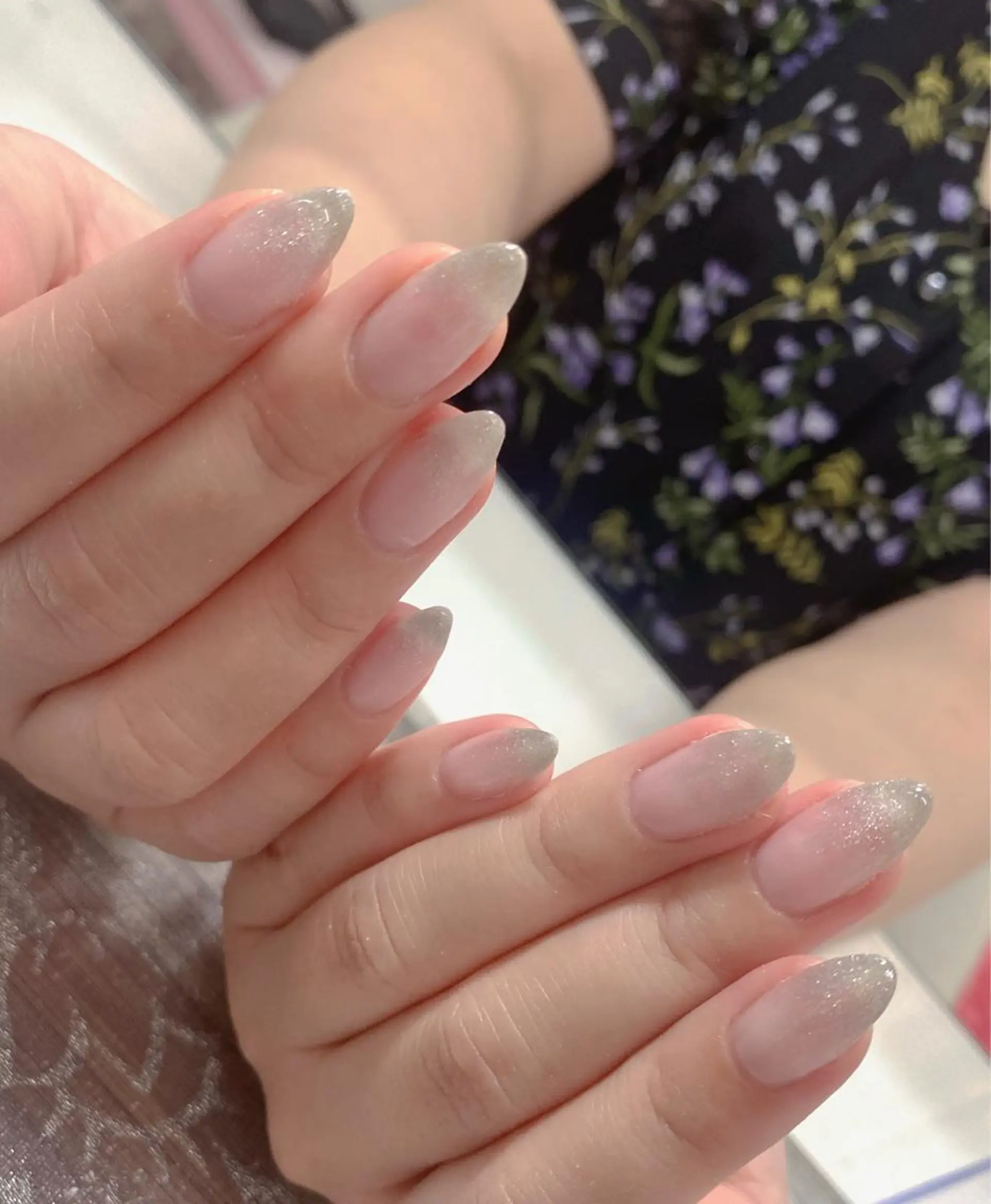 ネイル ハンドネイル I-nailロング /ワンホン/キラキラのネイルデザイン