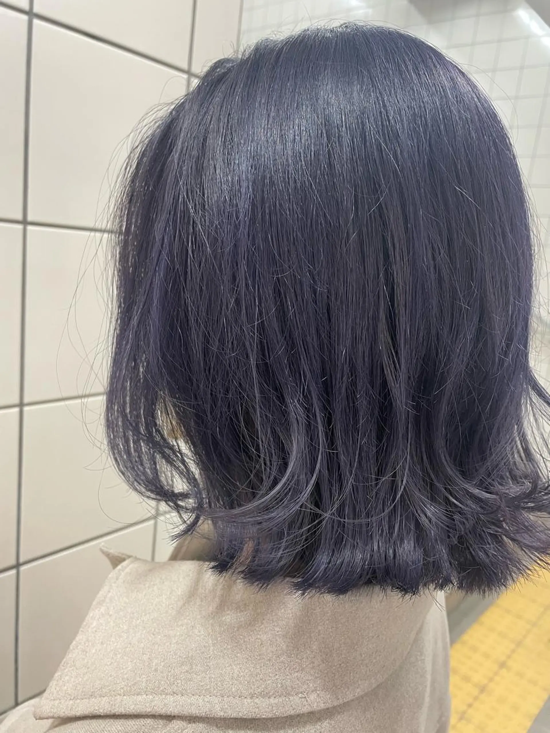 ショート パープルカラー ブリーチなしWカラー ヘアセット菜希のヘアスタイル