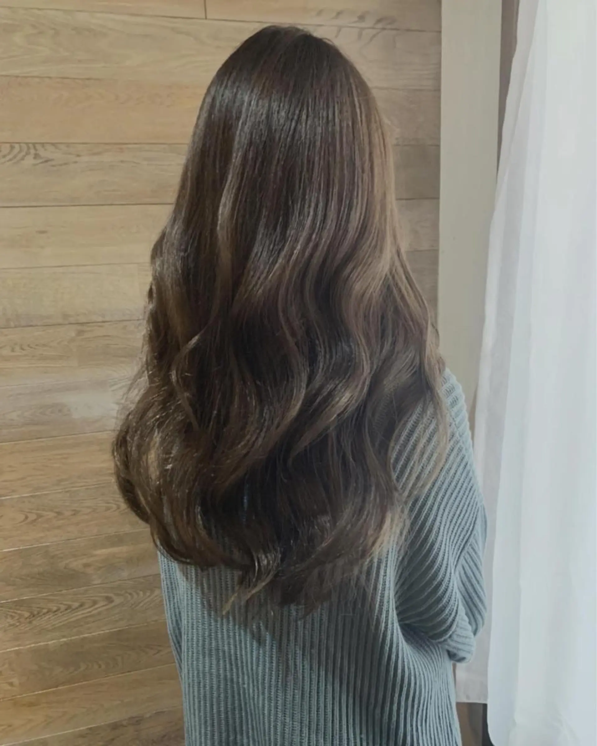 ロング カラー カット ヘアカラー トリートメント 京都大人女性ショート 徒歩1分/秋山のヘアスタイル