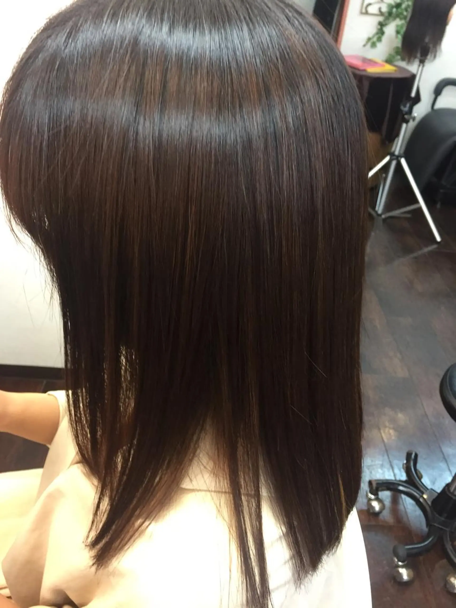 セミロング パーマ 桧山 真のヘアスタイル