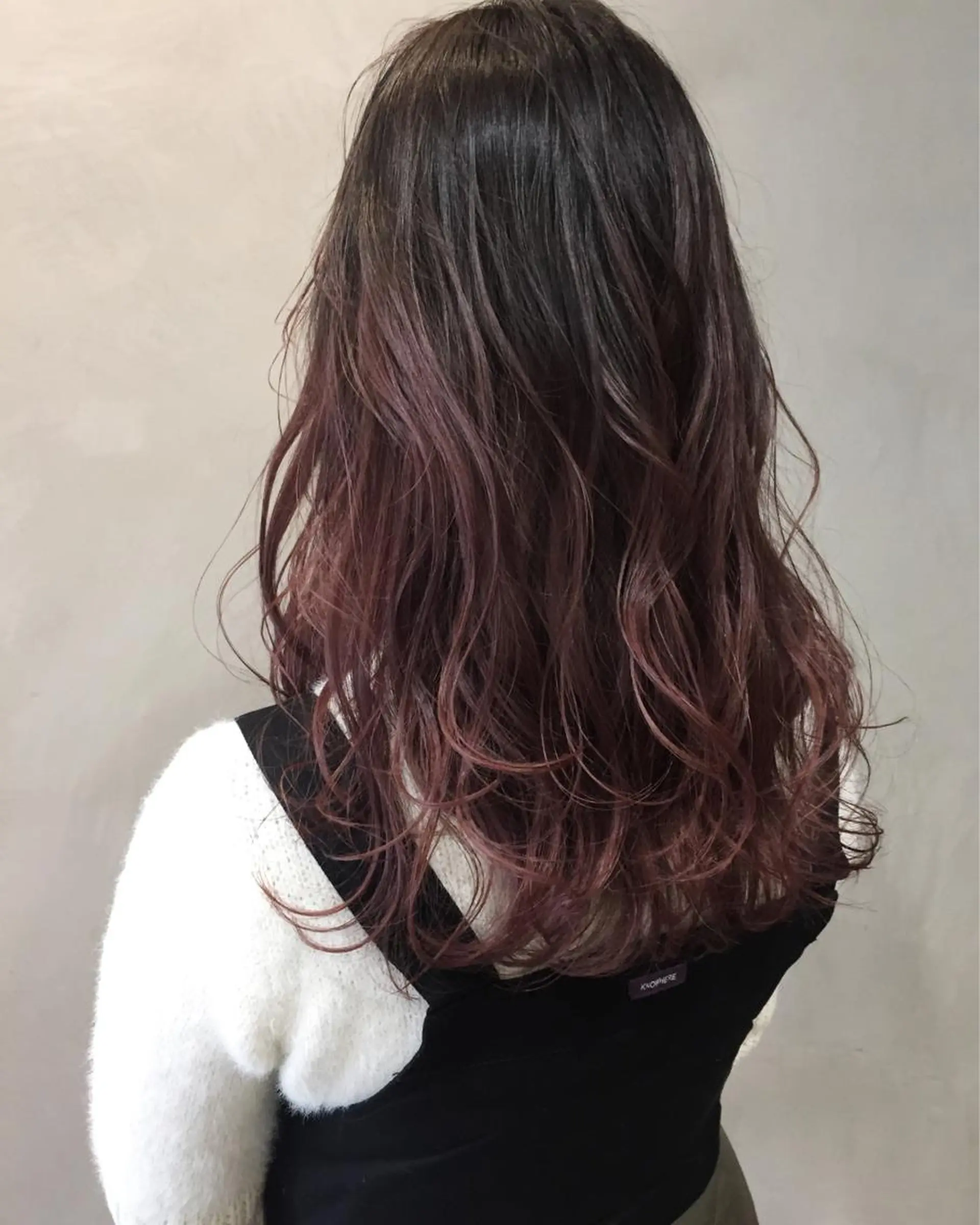 セミロング ハイライト 髪質改善 縮毛矯正 トリートメント 酸熱トリートメント ヘアカラー トリートメント 中川 勝友のヘアスタイル