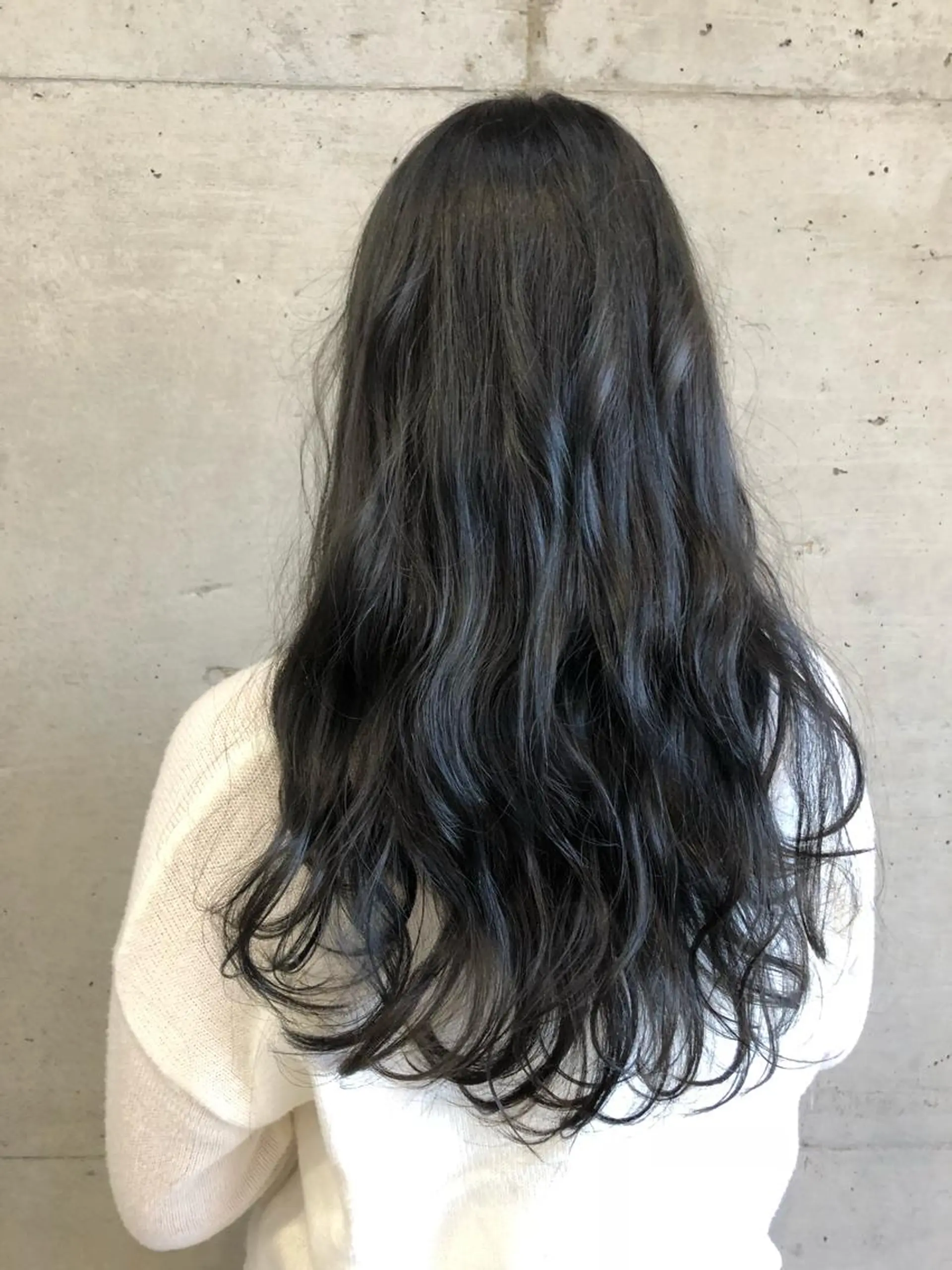 ロング カラー ブルーカラー ブルージュ ハイライトカラー ハイライト 大栗 佑也  髪質改善のヘアスタイル