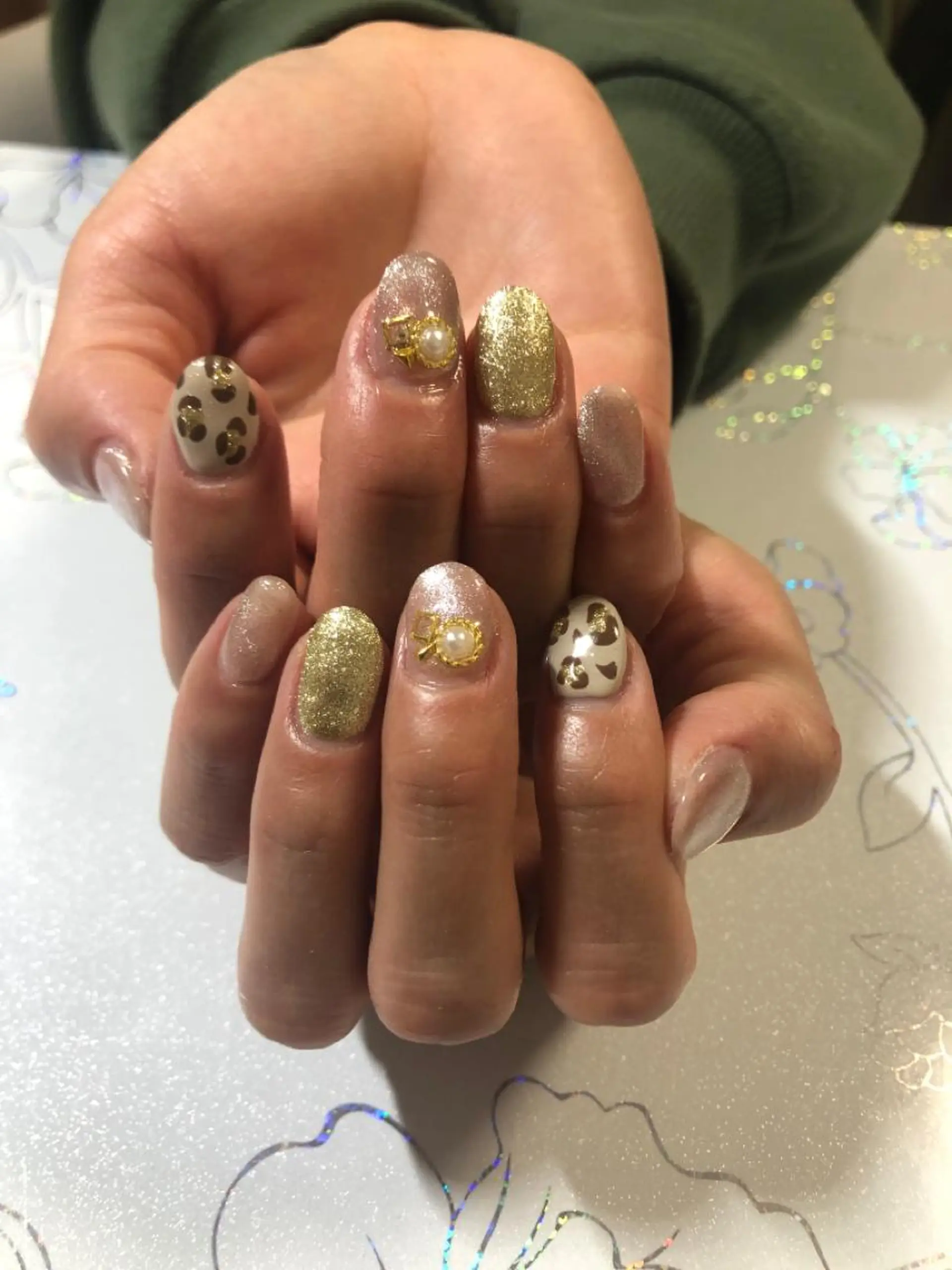 ネイル 石谷 詩織のネイルデザイン