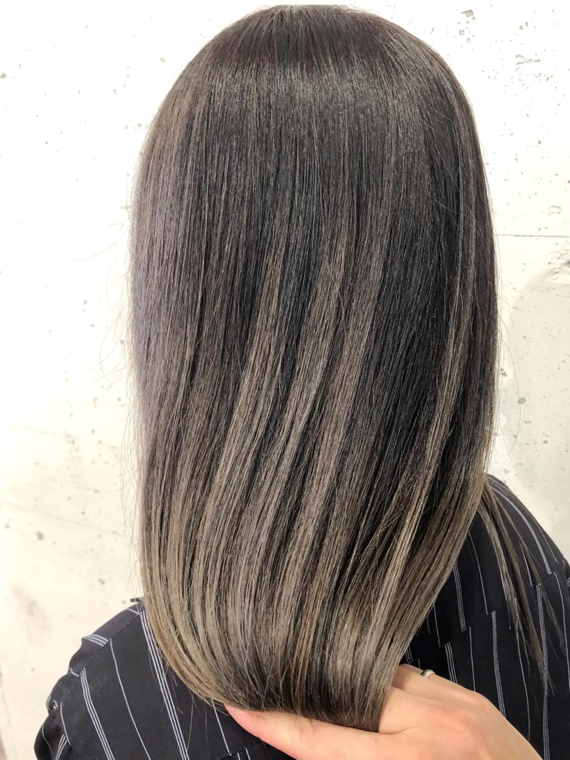 ミディアム カラー カット ヘアカラー トリートメント ヘアセット 360°キレイな ショートカットのヘアスタイル