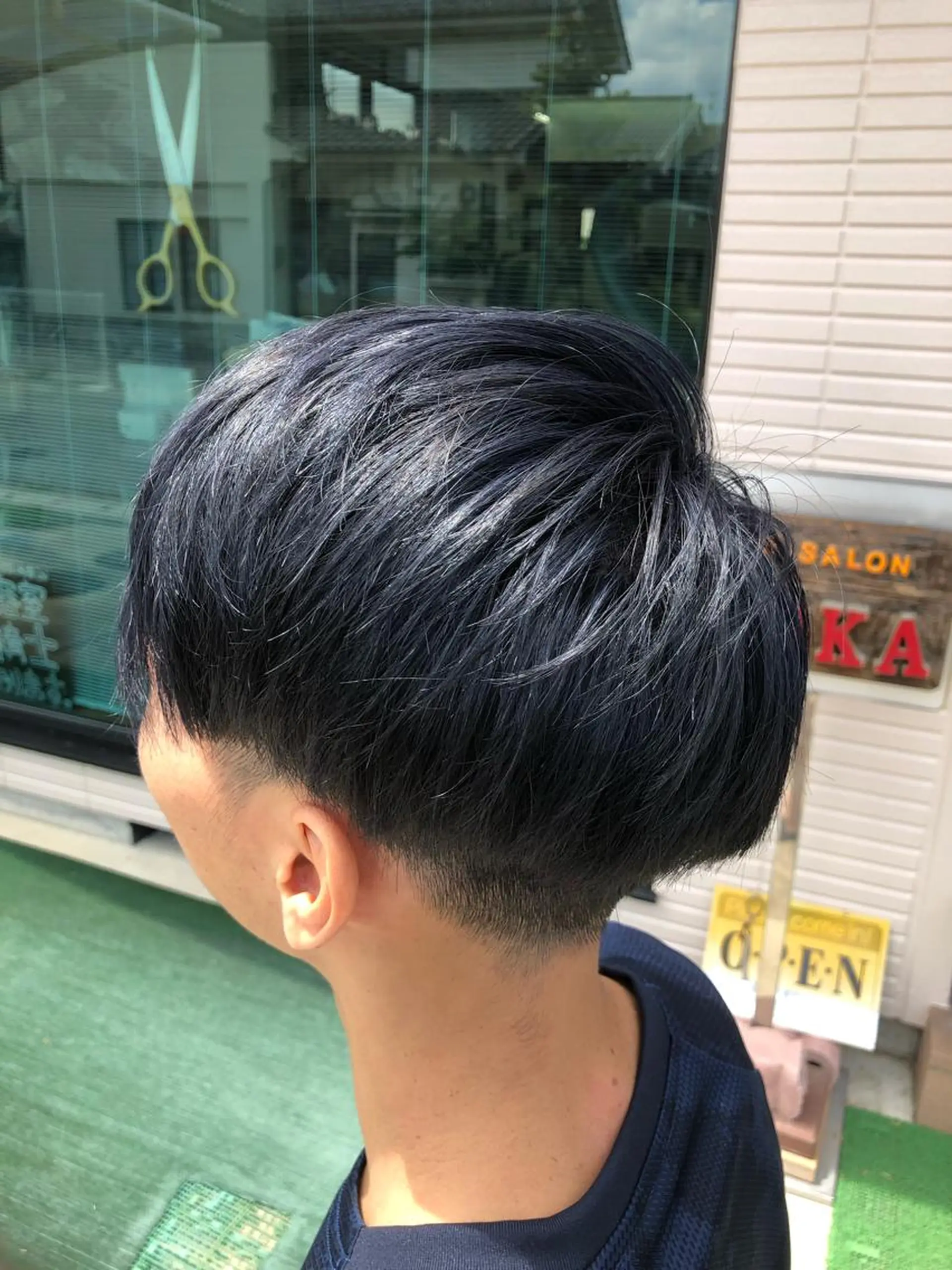 カラー メンズ ブルーカラー ネイビーカラー 石塚 浩のヘアスタイル