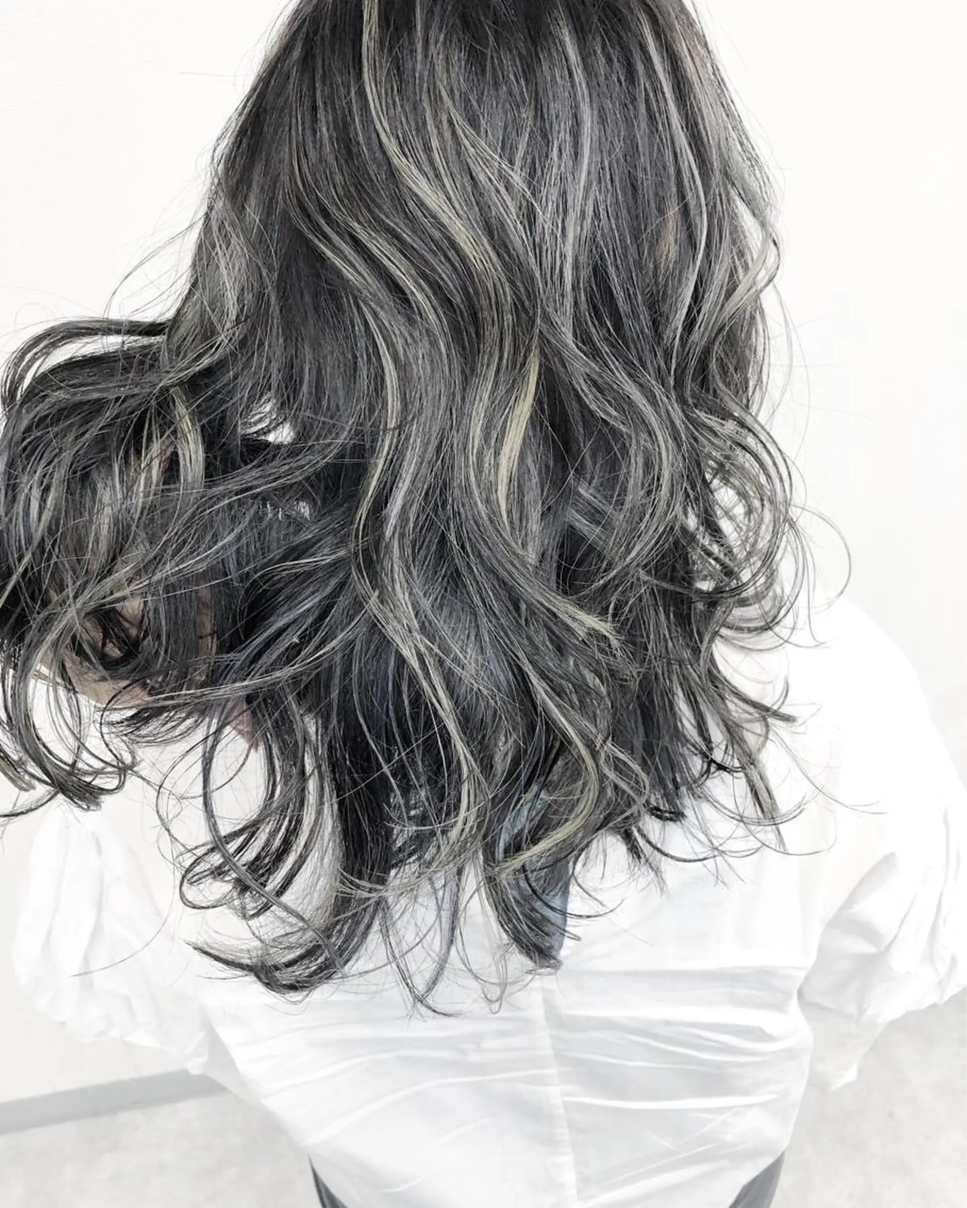 セミロング カットモデル急募🌈 技術責任者久保のヘアスタイル