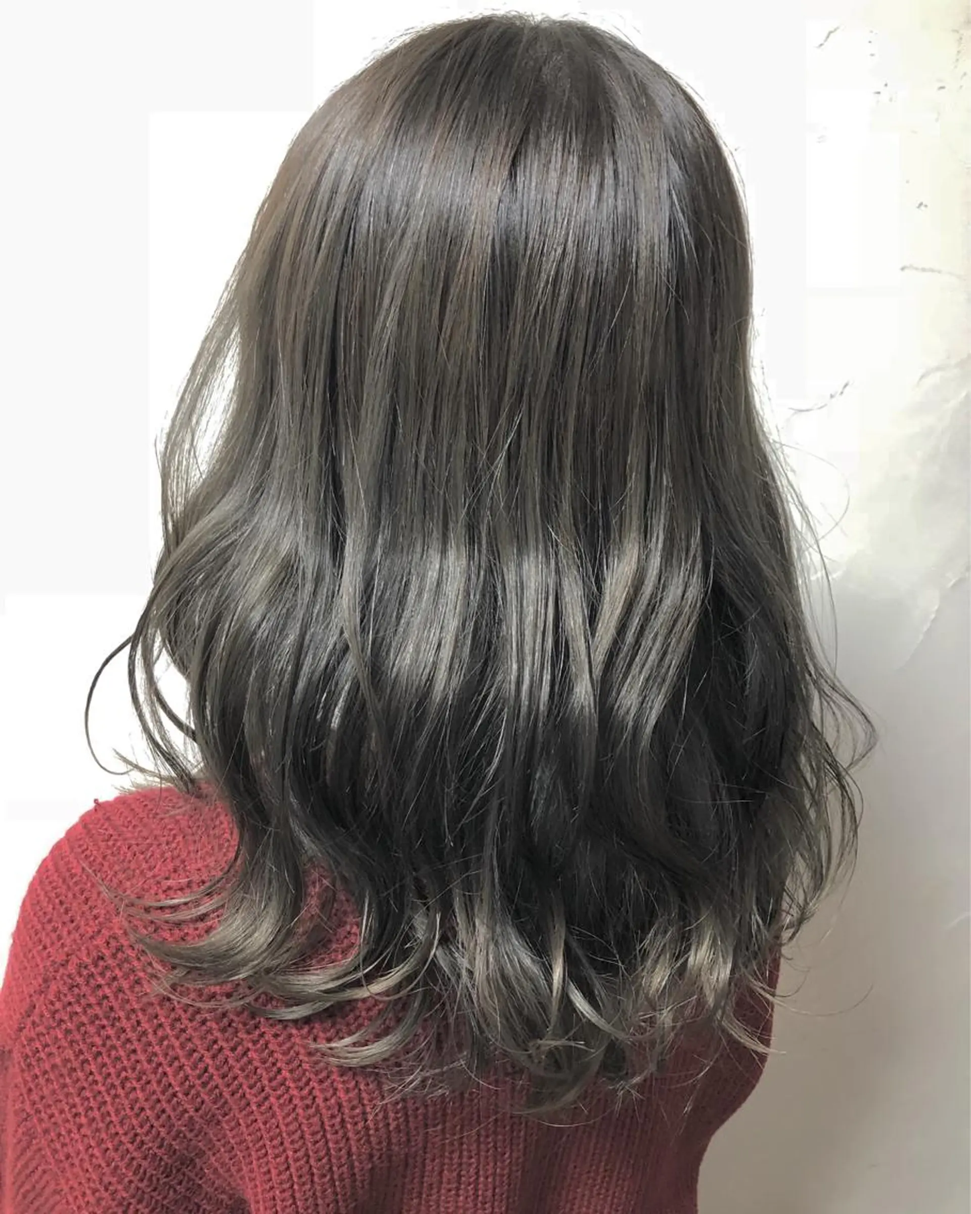ミディアム カラー ヘアアレンジ グレージュ カット ヘアカラー 遠藤 拓馬のヘアスタイル