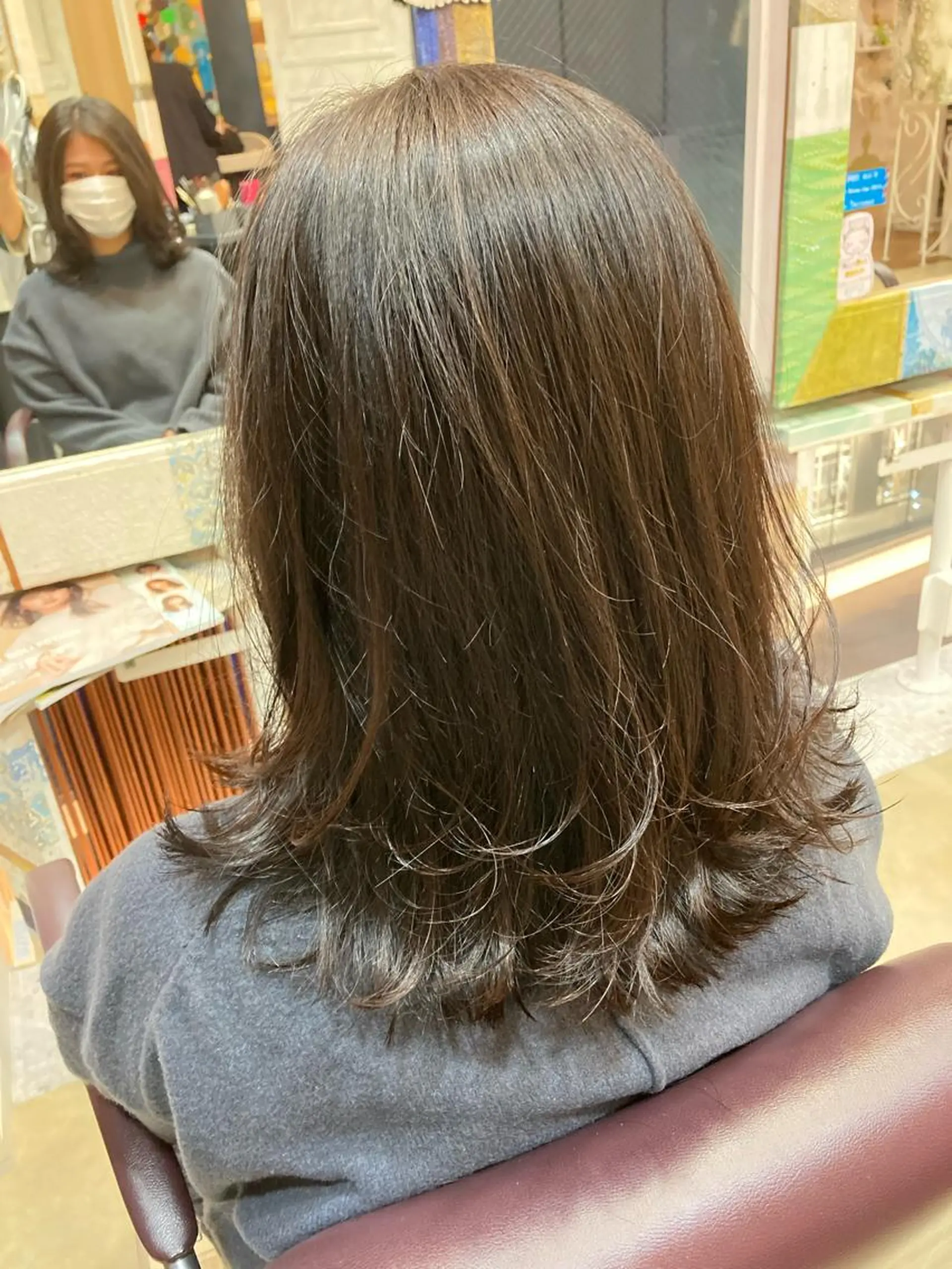 セミロング GOSSIP所属・GOSSIP信国 瑞絵のヘアスタイル