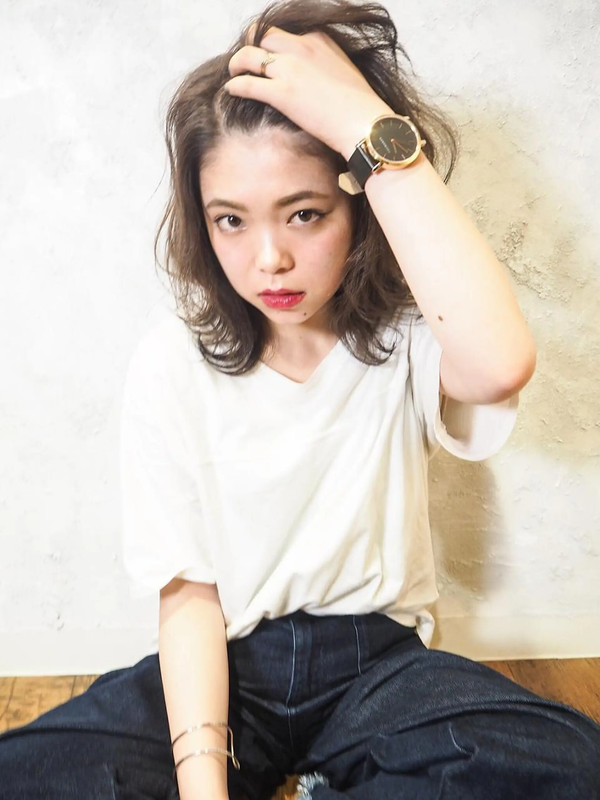 ミディアム 葉月 怜美のヘアスタイル