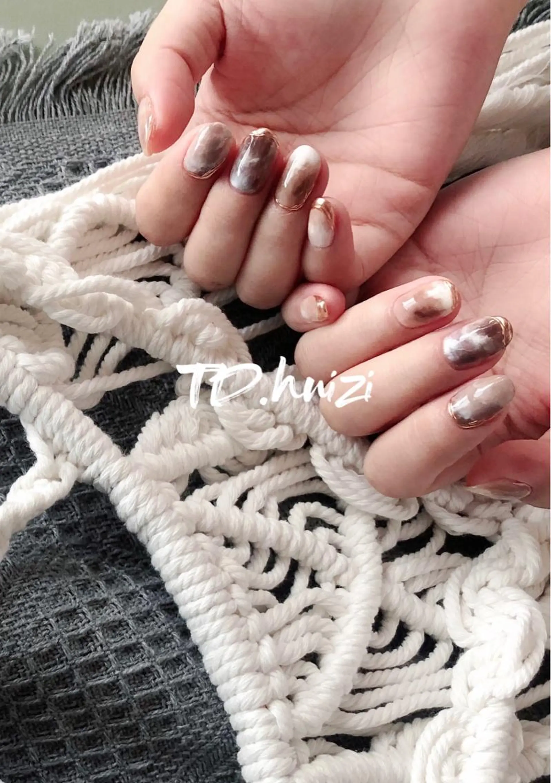 ミディアム めぐみのネイルサロン スタッフ練習のネイルデザイン