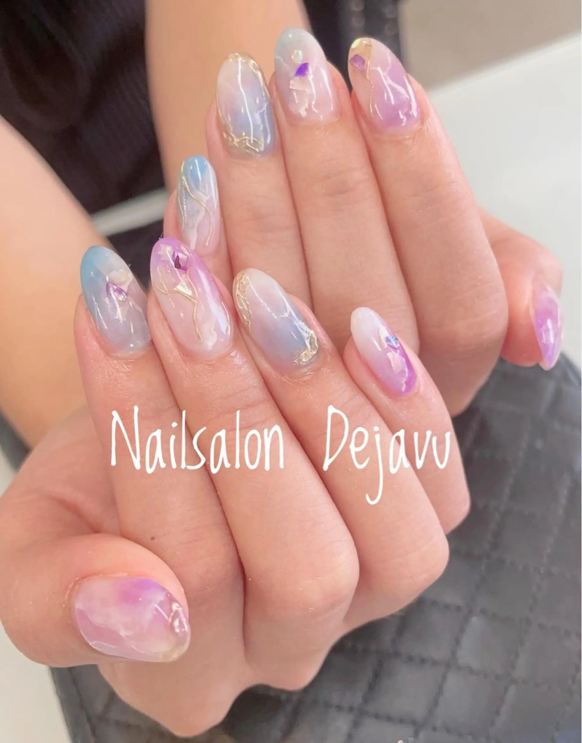 ネイル アートネイル 大理石ネイル(マーブル) ミラーネイル ニュアンスネイル シンプルネイル Nail salon Dejavu 🌿のネイルデザイン
