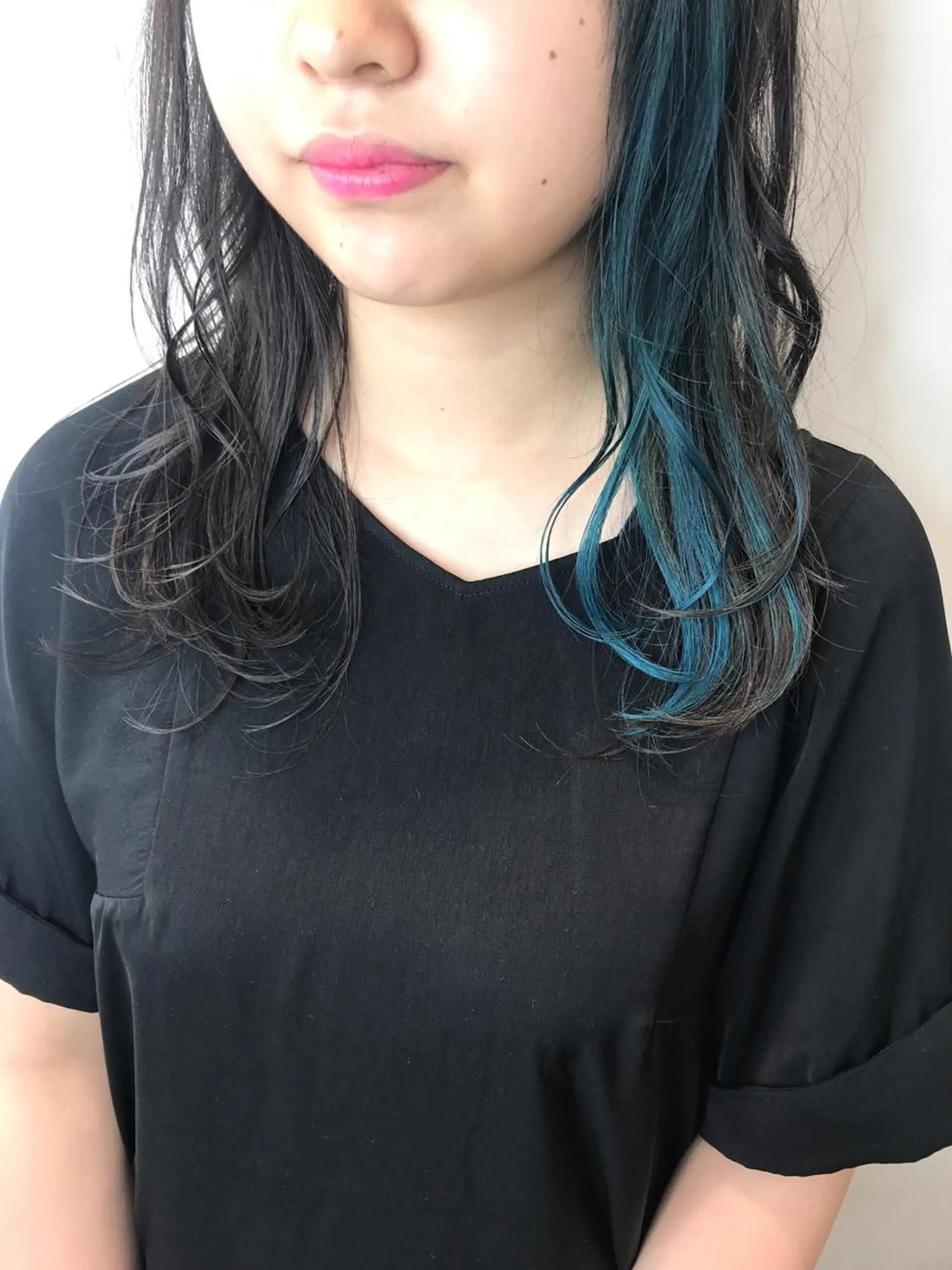 セミロング カラー ブルーカラー インナーエクステ渋谷 🦋KAJIのヘアスタイル