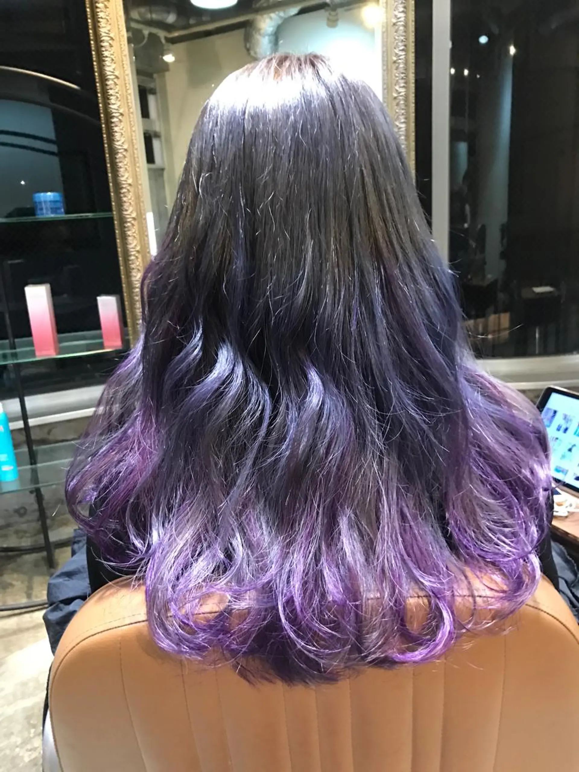 セミロング カラー パーマ ヘアアレンジ メンズ キッズ ネイル マツエク・マツパ パープルカラー パープル サロンドミルク 原宿のヘアスタイル