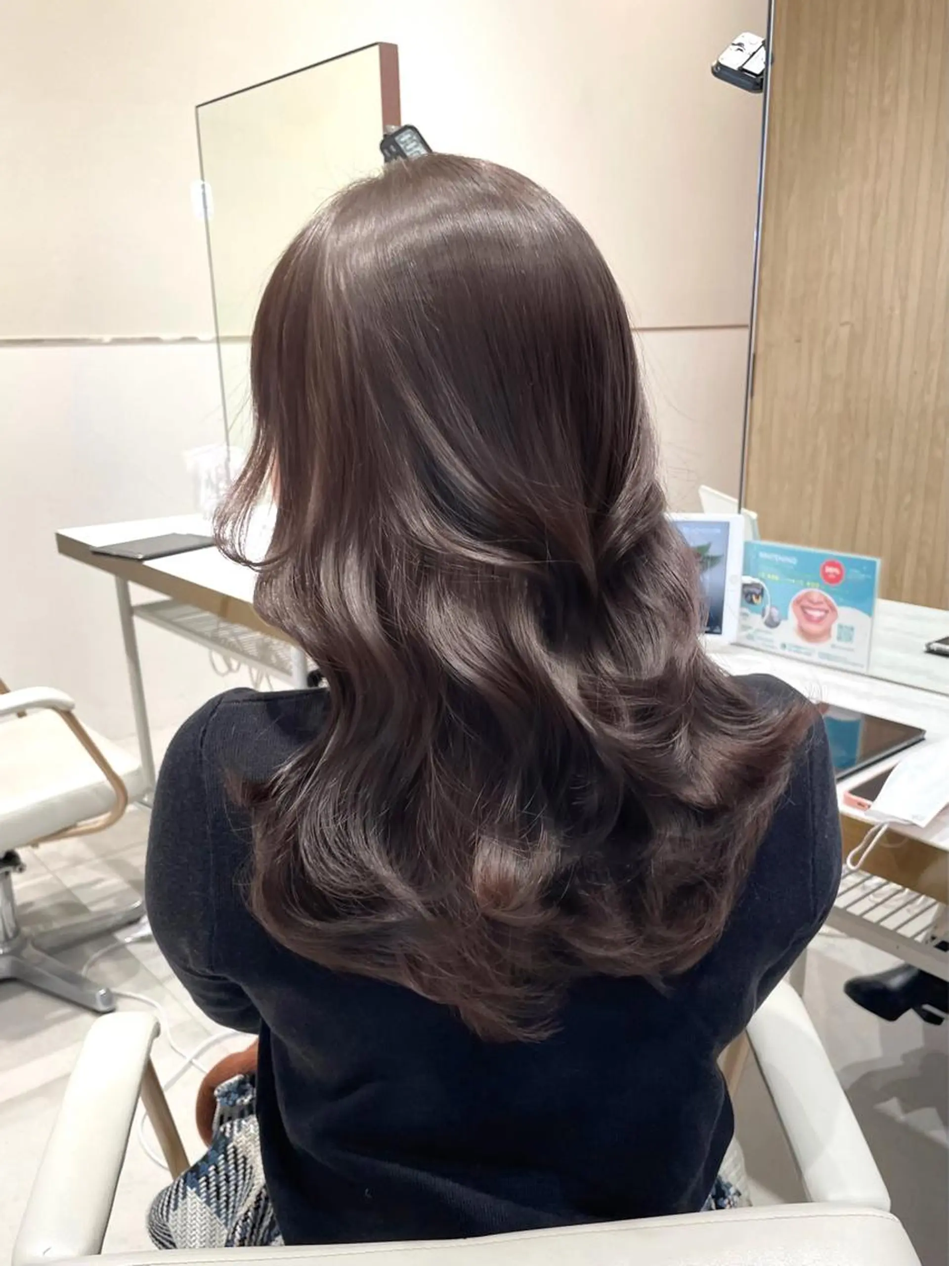 ロング カラー ヘアアレンジ 🤎小顔レイヤー /ベージュ🤎友香のヘアスタイル