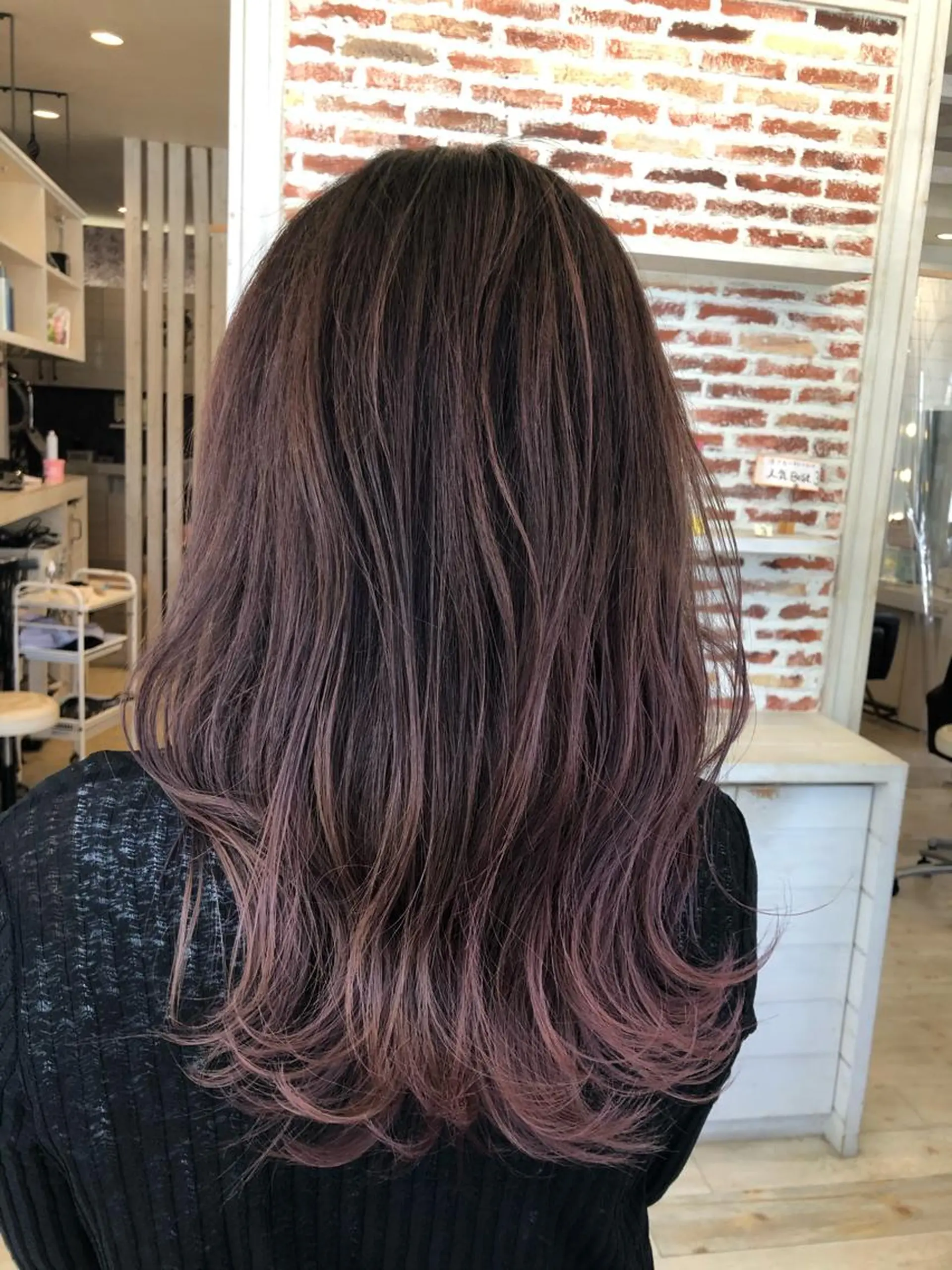 セミロング カラー ダブルカラー グラデーションカラー 東恩納 誠のヘアスタイル