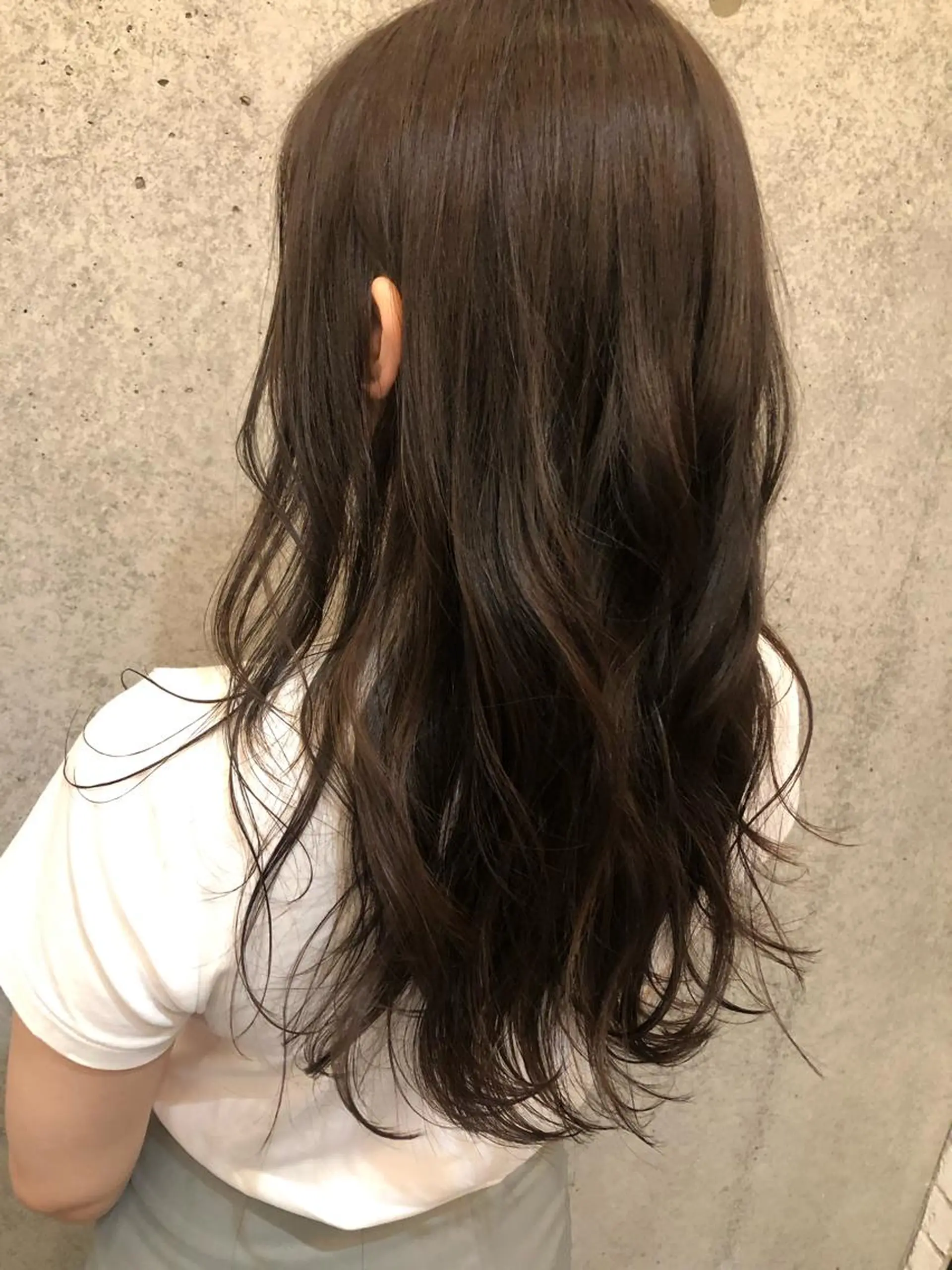 ロング カラー カット ヘアカラー 宮田 凪沙のヘアスタイル