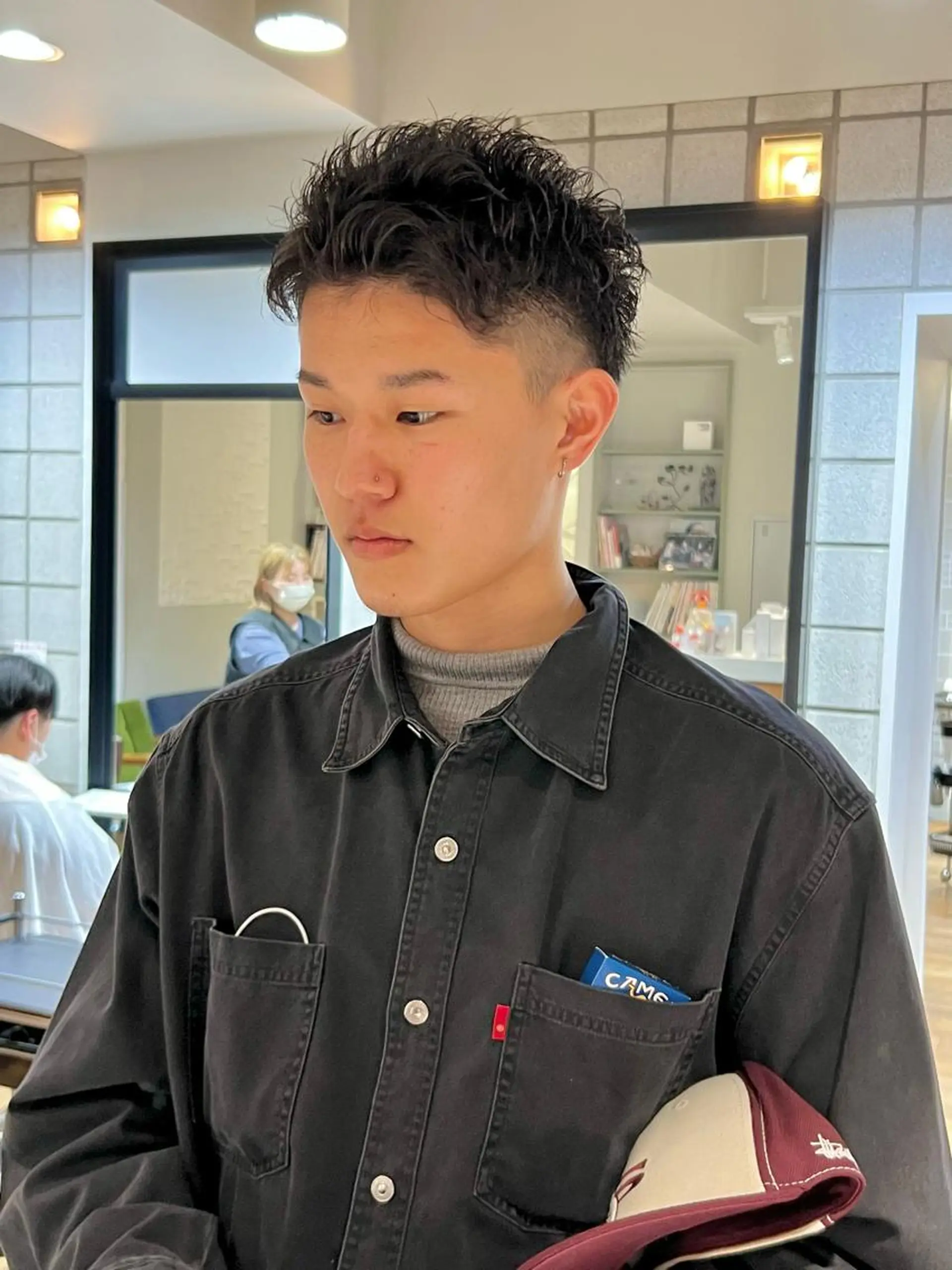 パーマ メンズ アップバング メンズパーマ メンズパーマ/フェ ザーパーマ/古川晴輝のヘアスタイル