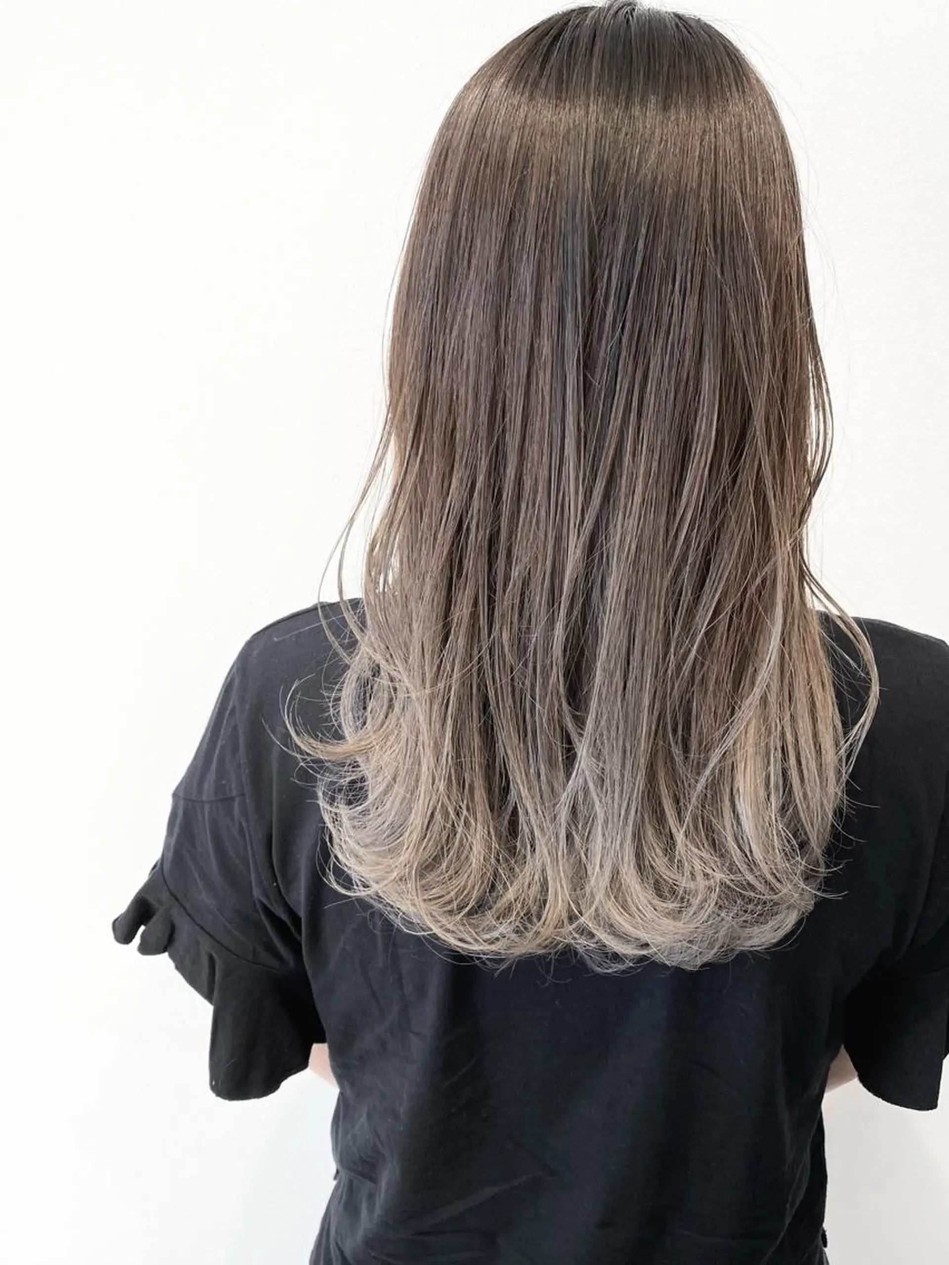 ロング カット ヘアカラー MYRTLE TSUNODAのヘアスタイル