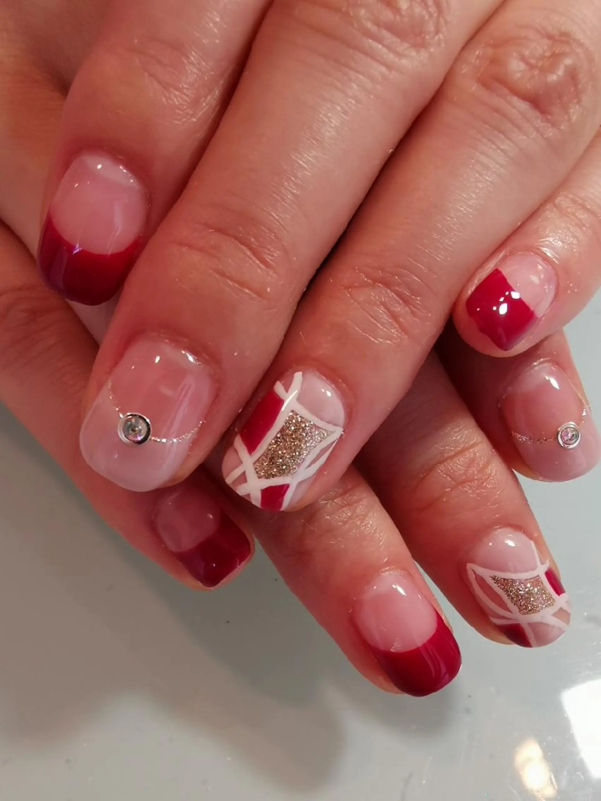 ネイル ピンク 赤色 ネイルサロン Lelienルリエのネイルデザイン