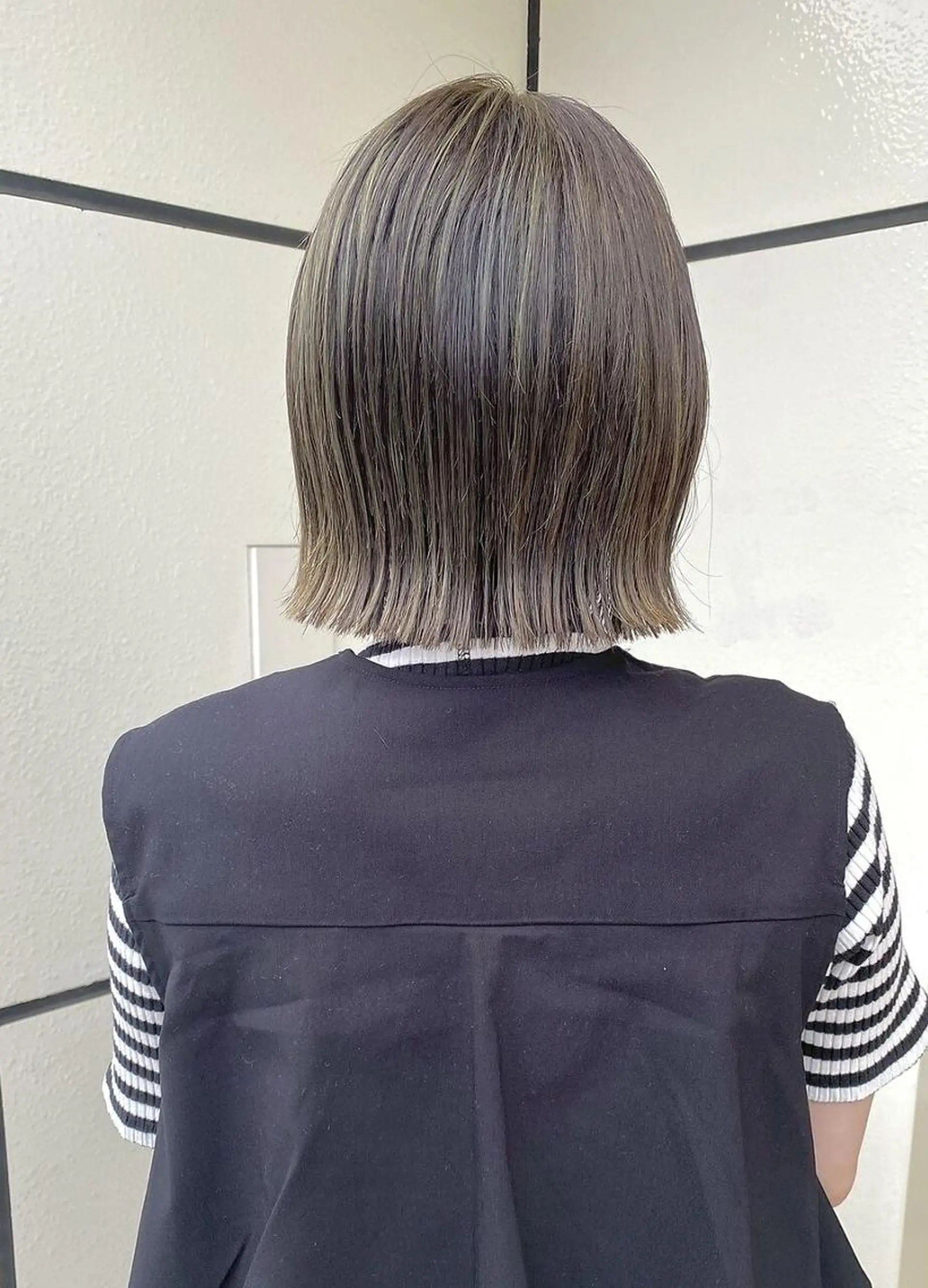 ショート カラー ヘアカラー 大西成那 WILLOW京橋のヘアスタイル