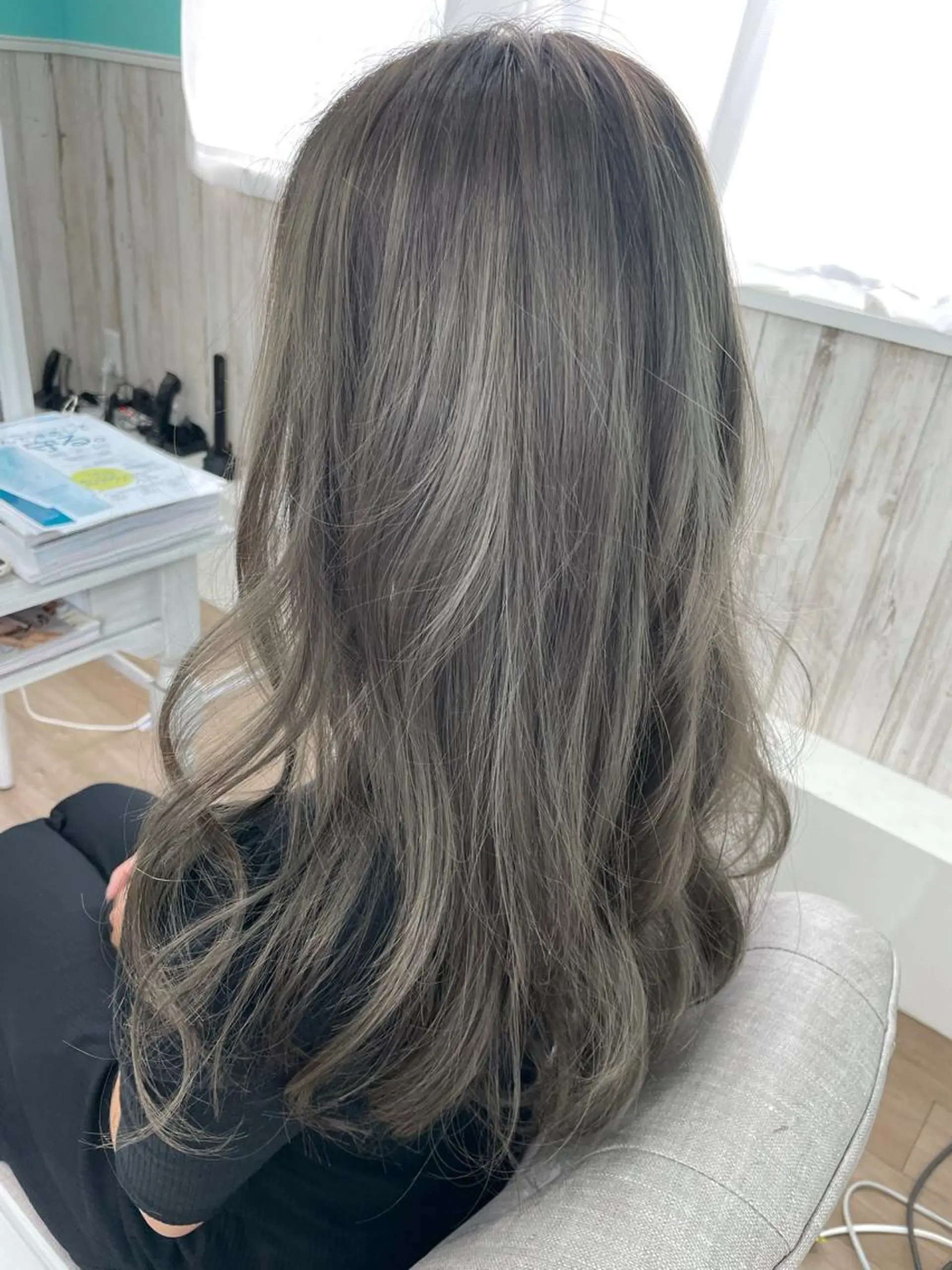 ロング ヘアカラー トリートメント 🐆アンドウ チカコ🦓のヘアスタイル