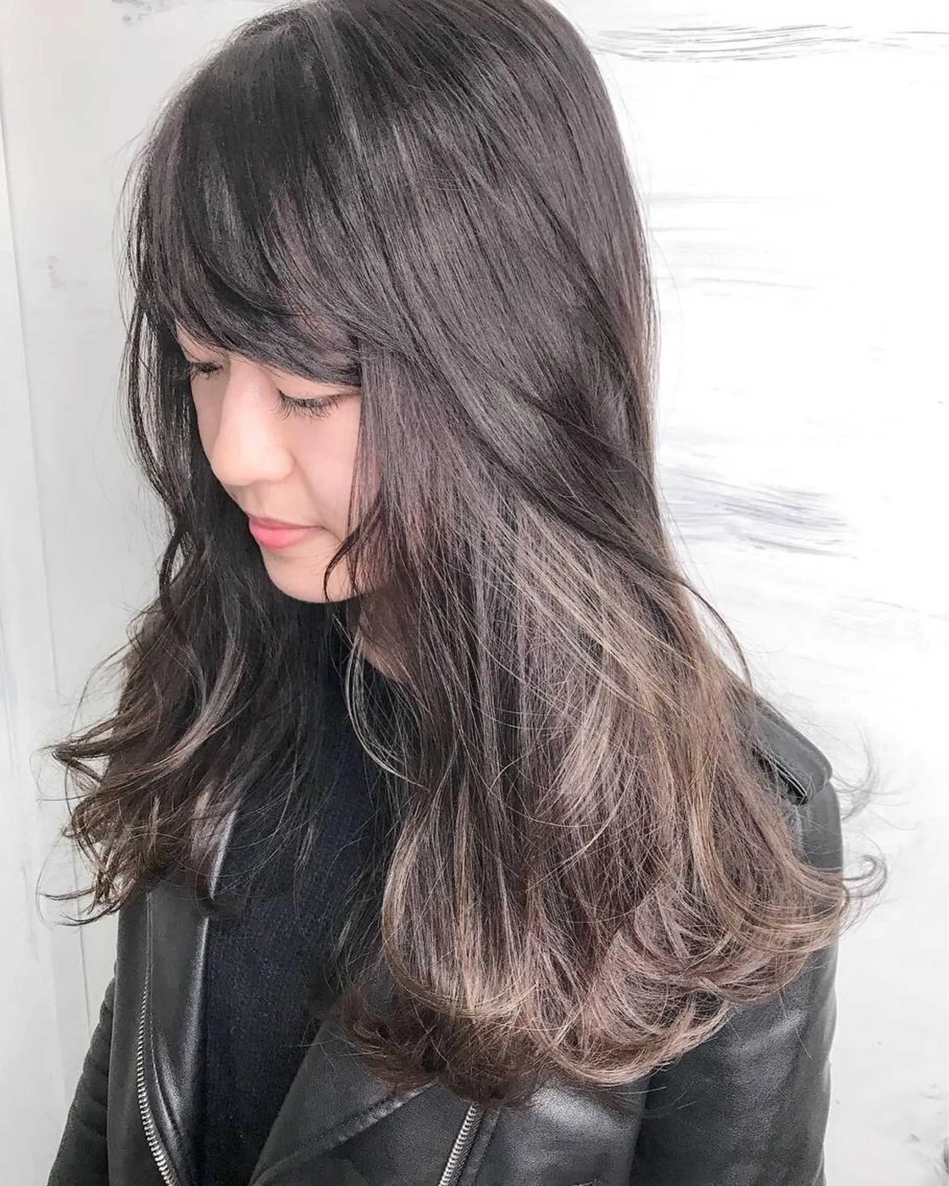 セミロング カラー ハイライトカラー ハイライト 小顔カット ヘアカラー BOX mico.のヘアスタイル