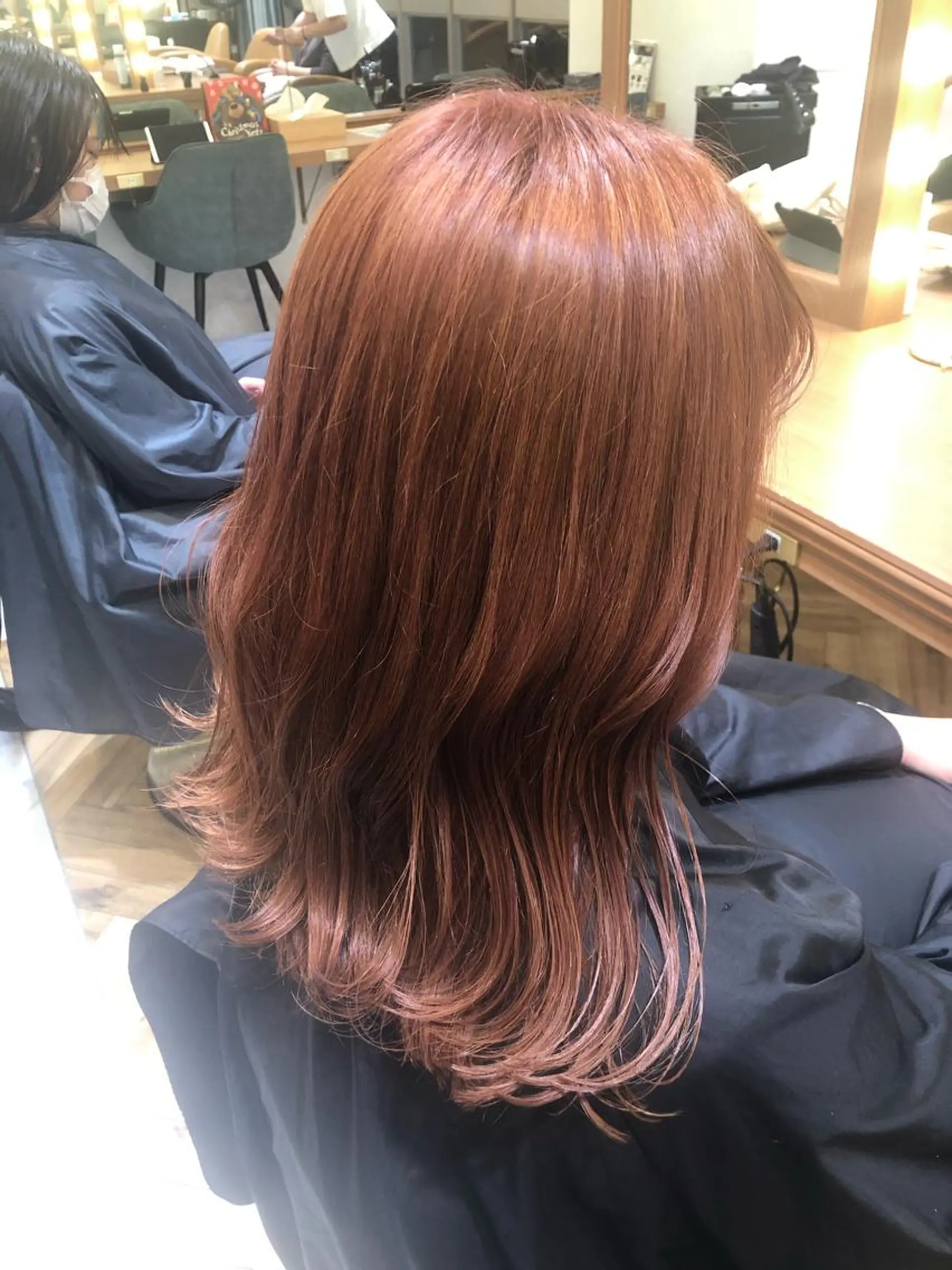 カラー 縮毛矯正　髪質改善 韓国風レイヤー　吉田のヘアスタイル