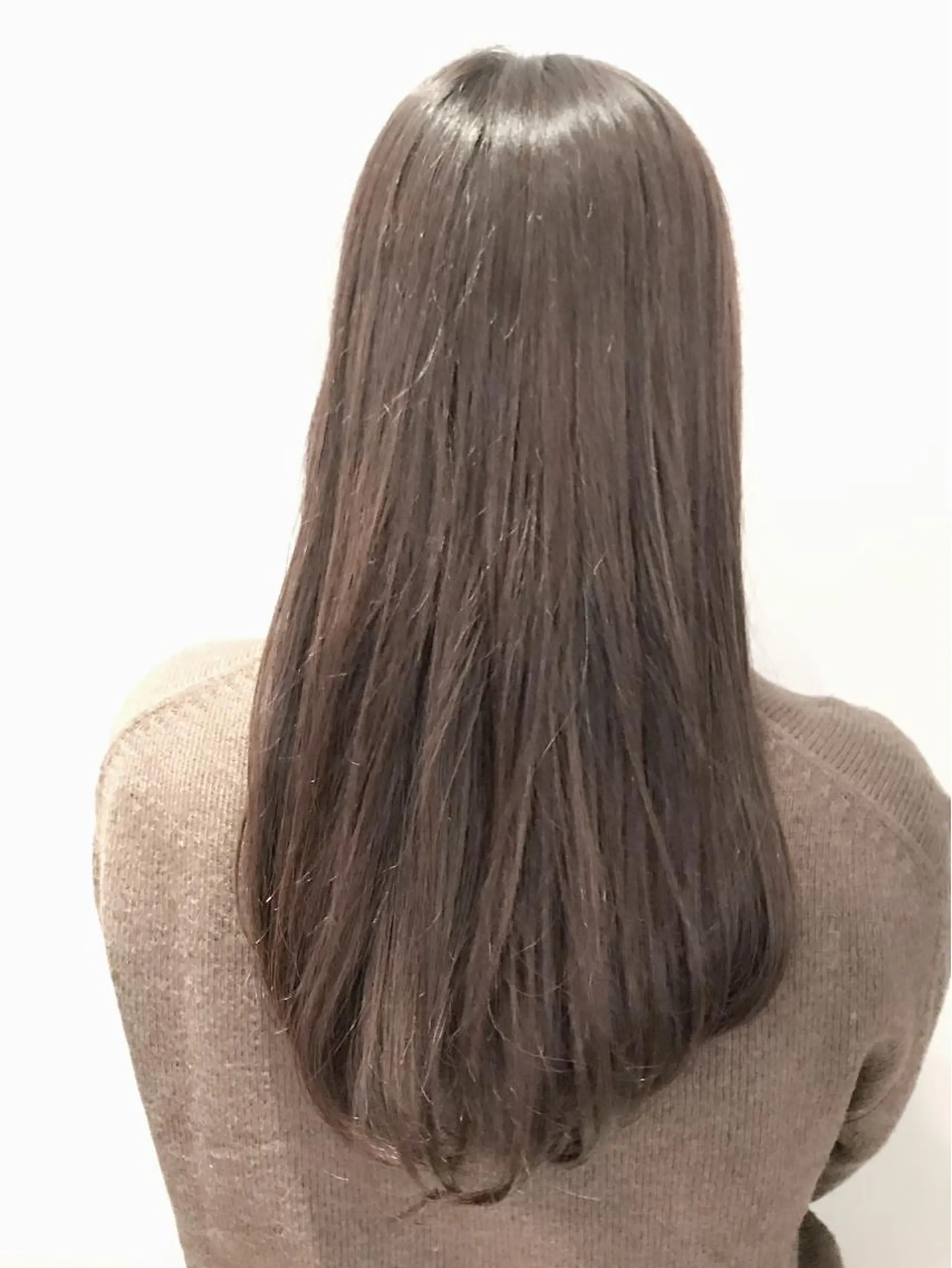 ロング パーマ 🪐脱白髪染め 🪐松尾菜々美のヘアスタイル