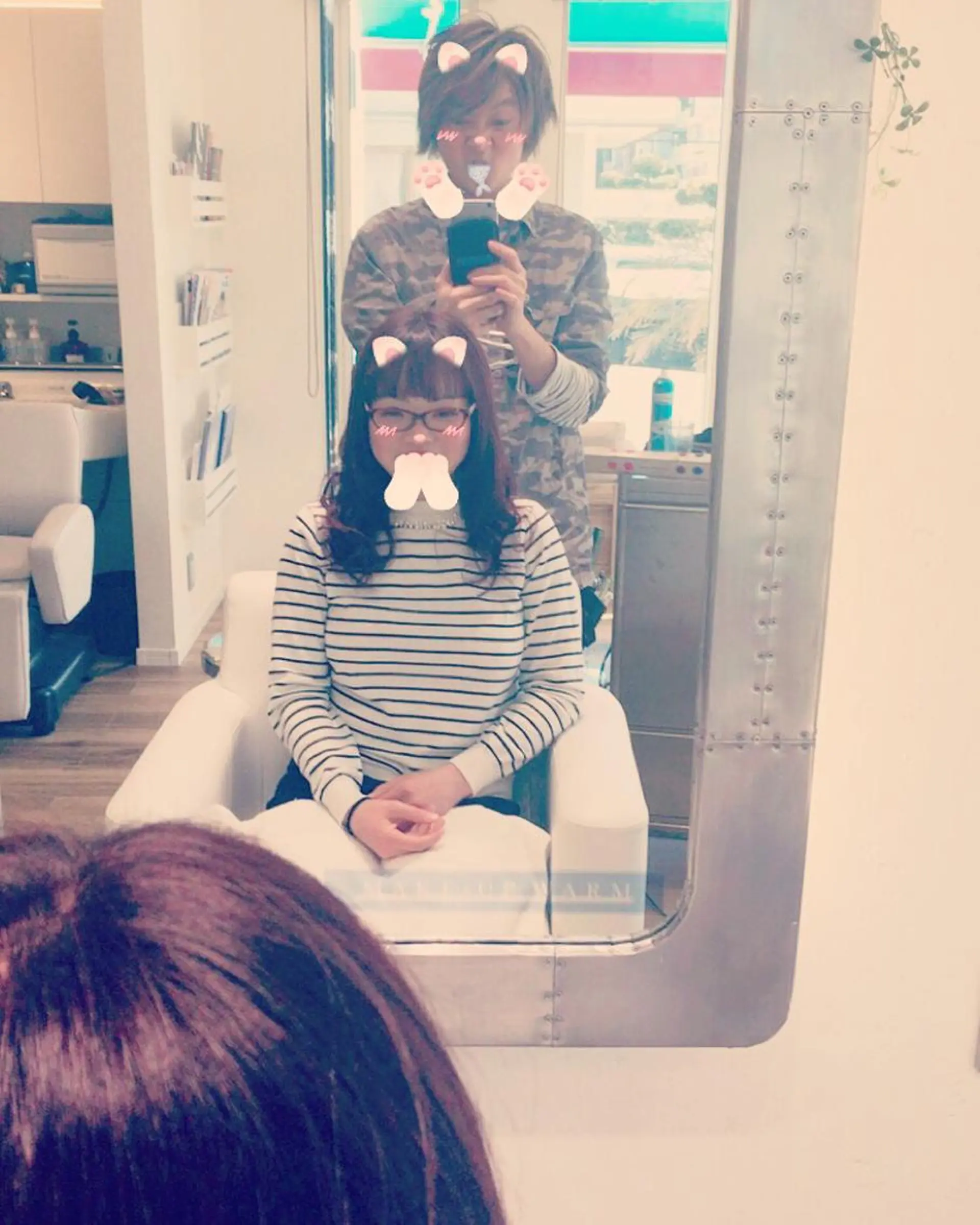 ロング カラー MAKEーUP WARMのヘアスタイル