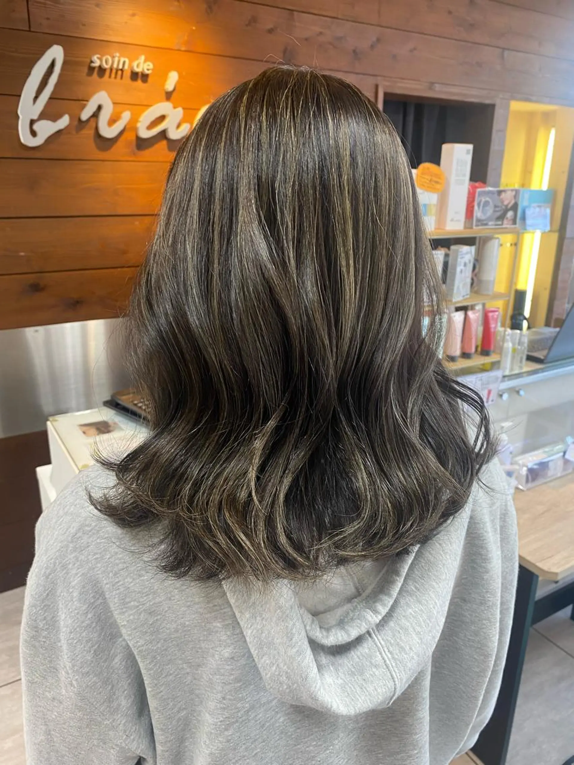 ミディアム カラー パーマ ヘアアレンジ インナー×縮毛矯正 ピンクカラー澤井里菜のヘアスタイル