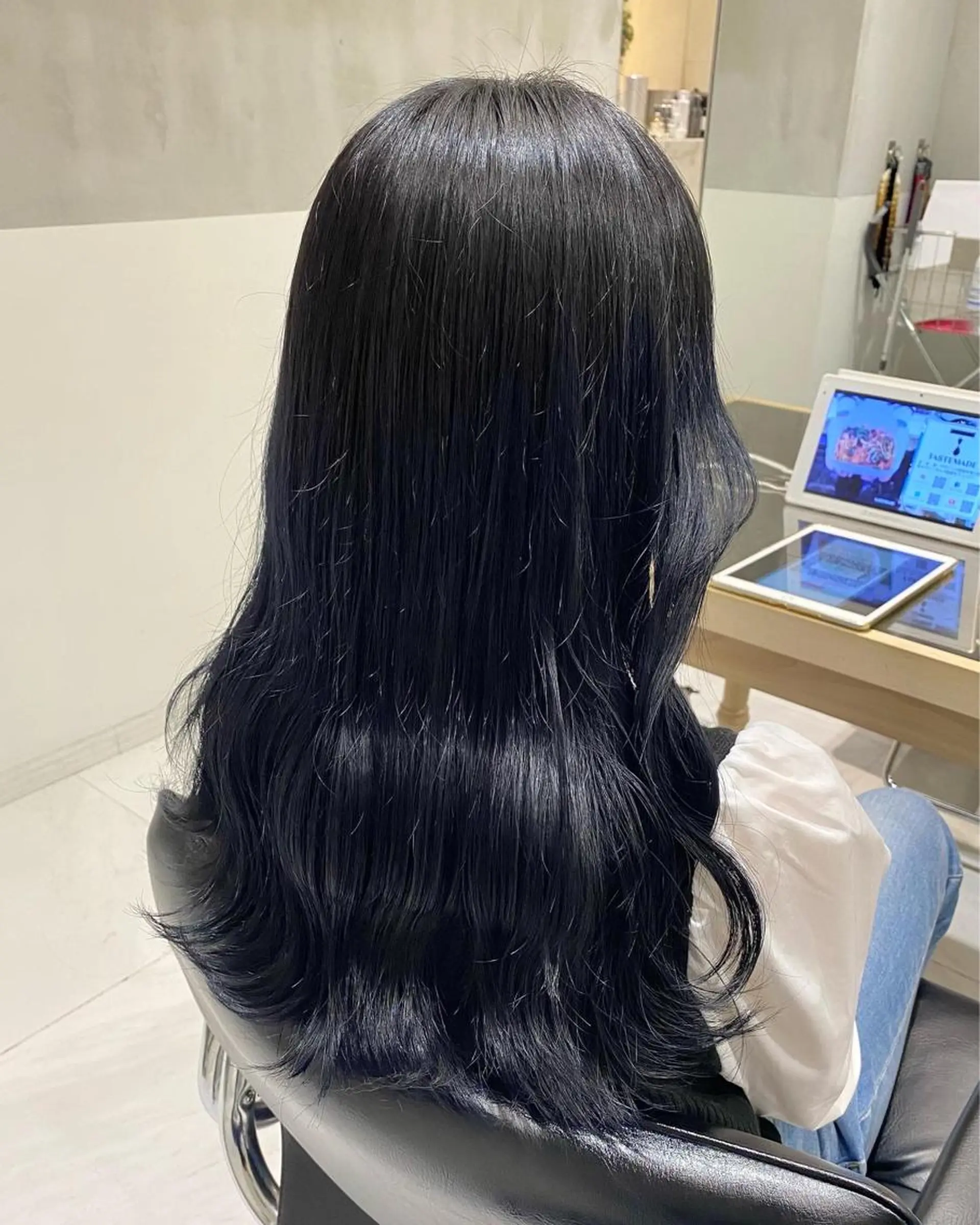ロング カラー ブリーチ ダブルカラー ブリーチなしカラー ヘアカラー 艶感/ナチュラル 🩵amiのヘアスタイル
