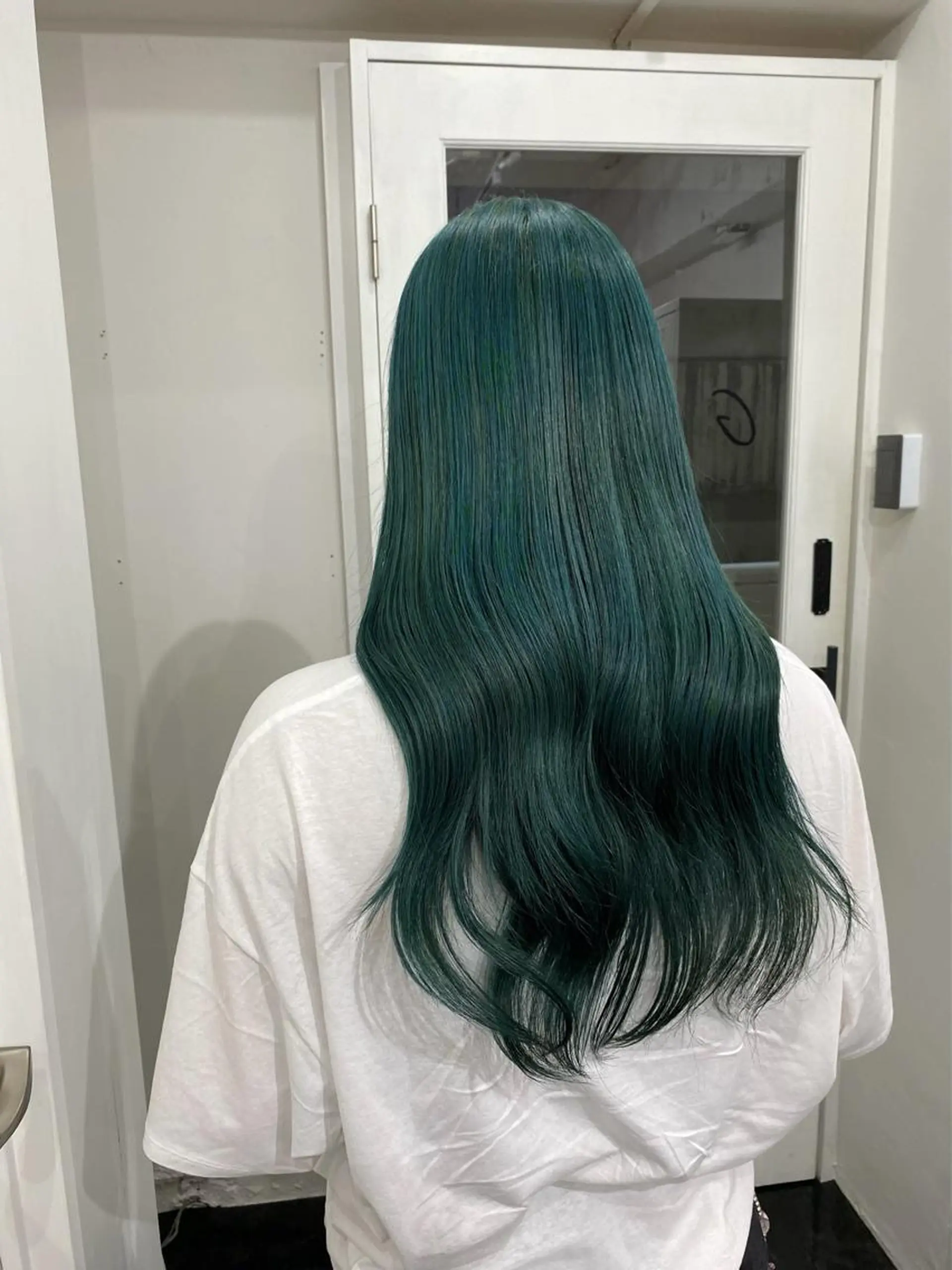 セミロング カラー ブリーチ ヘアカラー トリートメント ヘアセット 楓🦋韓国系レイヤー / 透明感カラー🤍のヘアスタイル