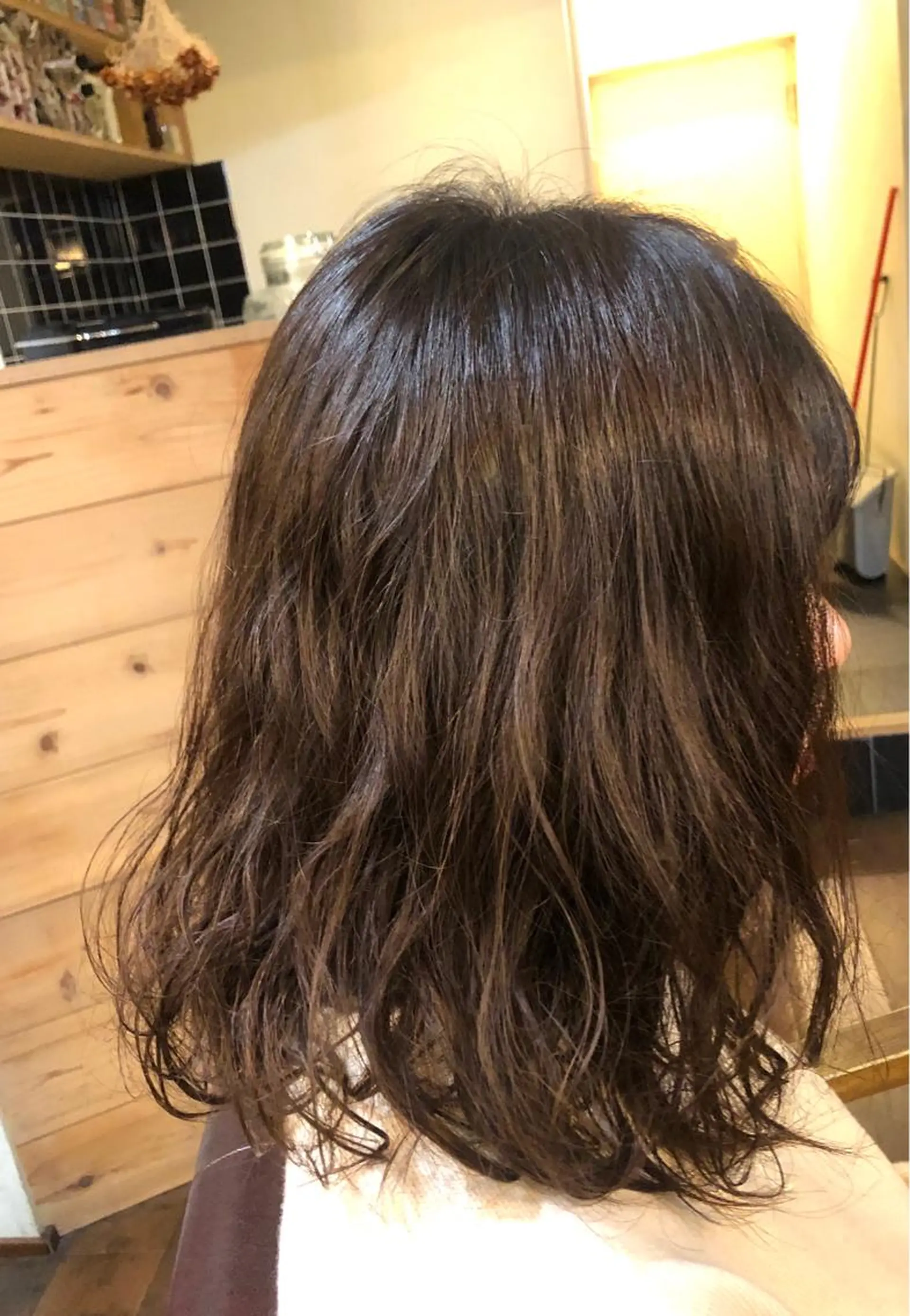 ミディアム パーマ ミディアムパーマ くせ毛 💟アイリスト 💟の眉毛・アイブロウイメージ