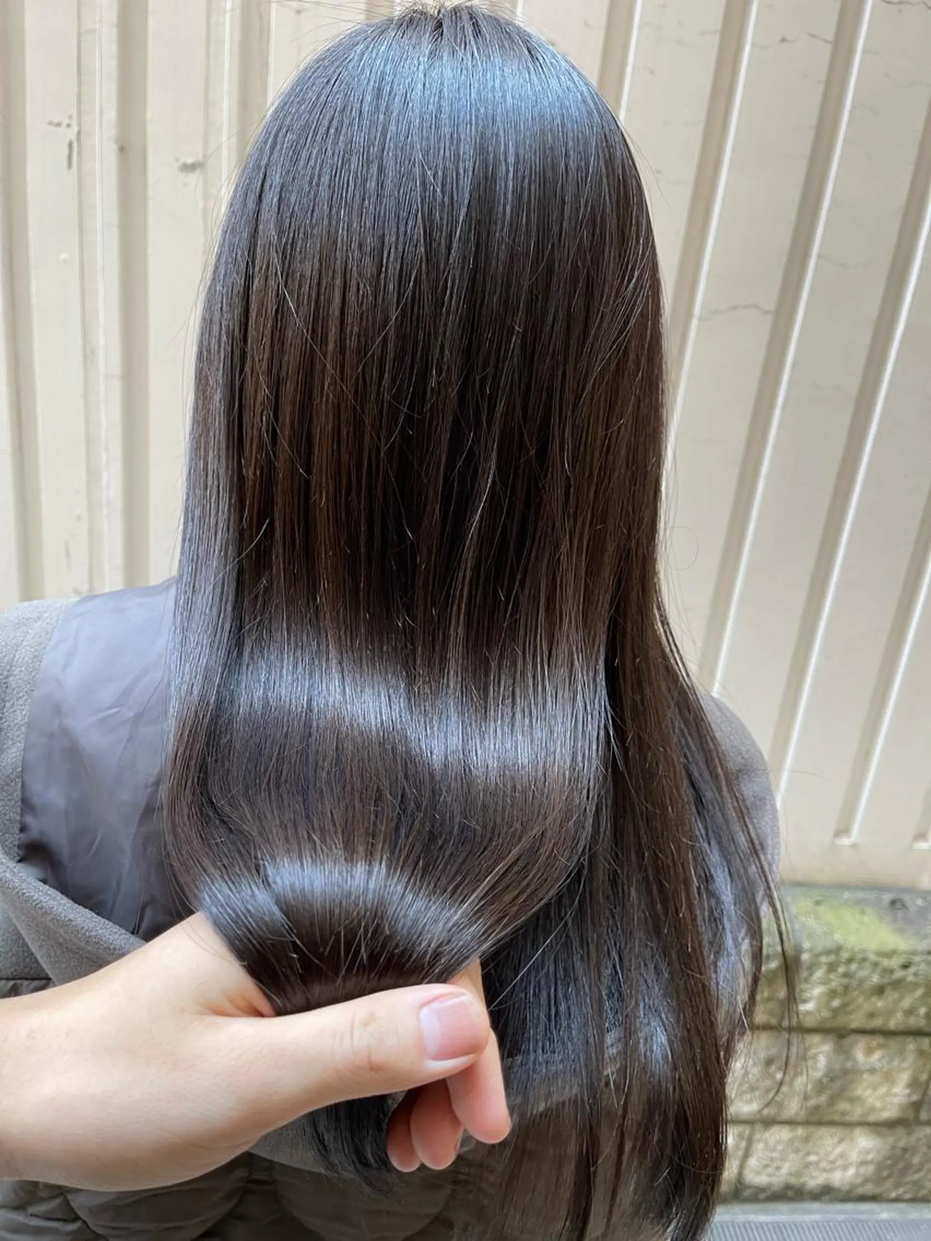 セミロング ヘアカラー トリートメント antica YOSHIのヘアスタイル