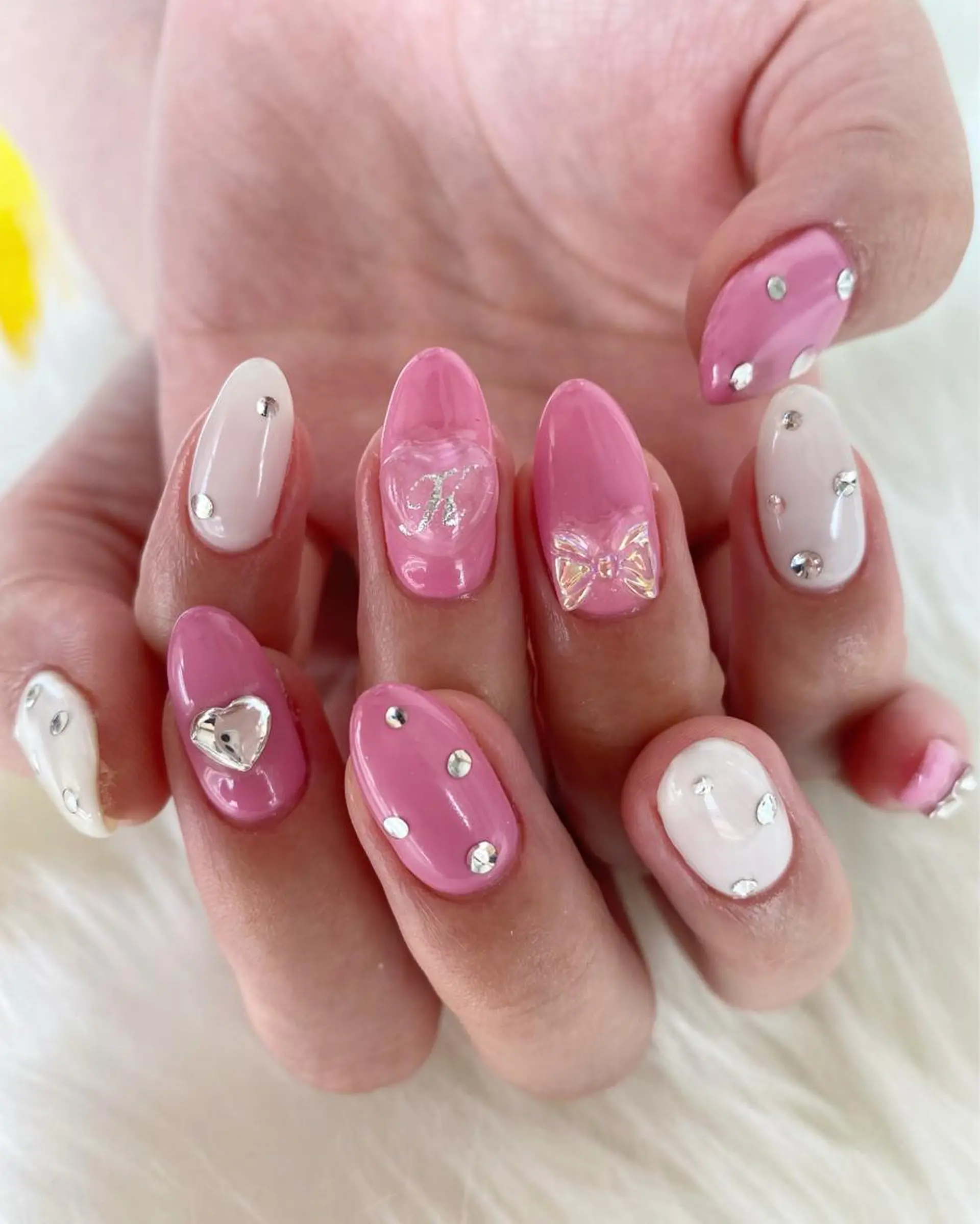 ネイル crystal ⭐︎ colorのネイルデザイン