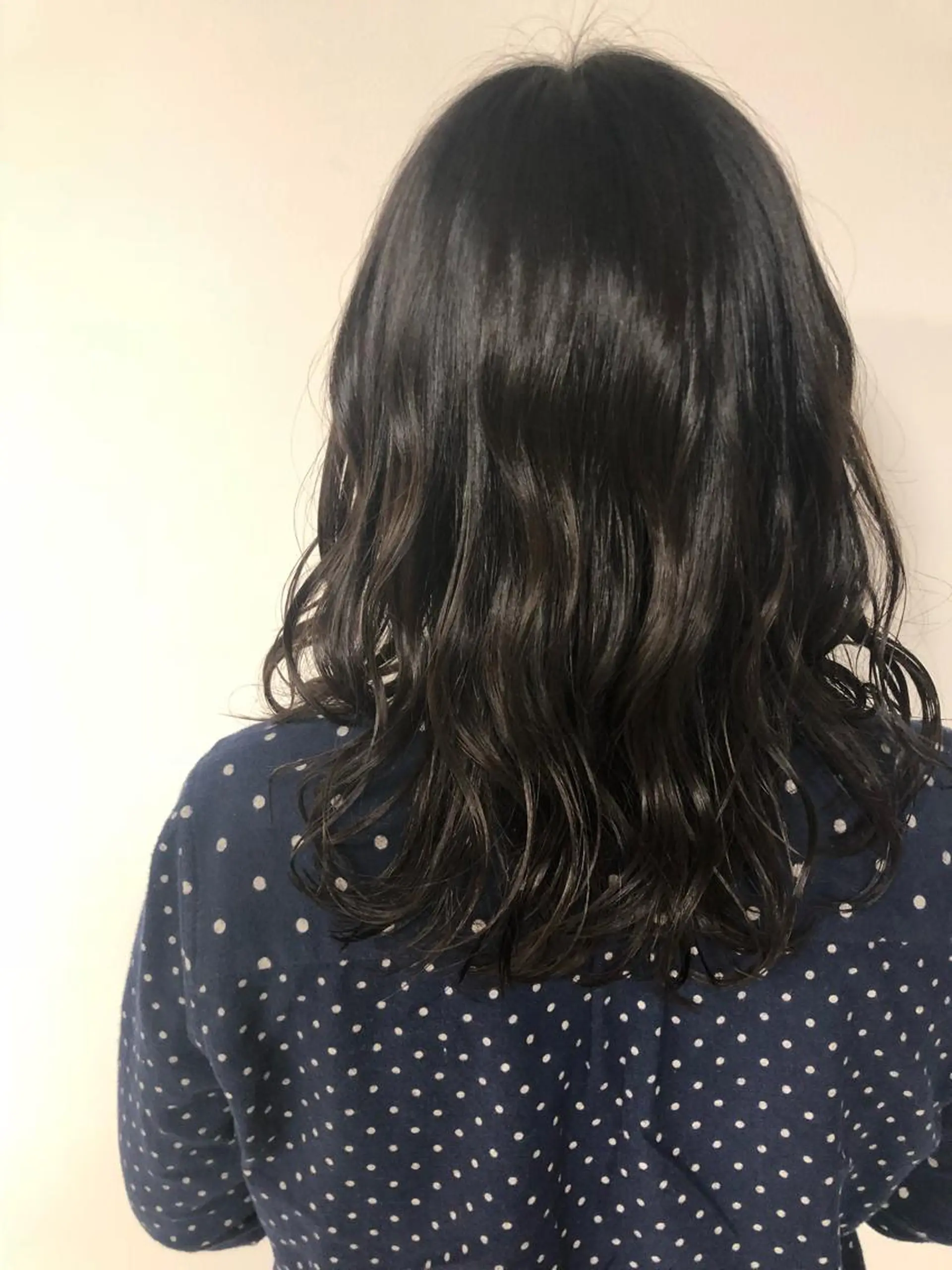 ミディアム 野坂 梨乃のヘアスタイル