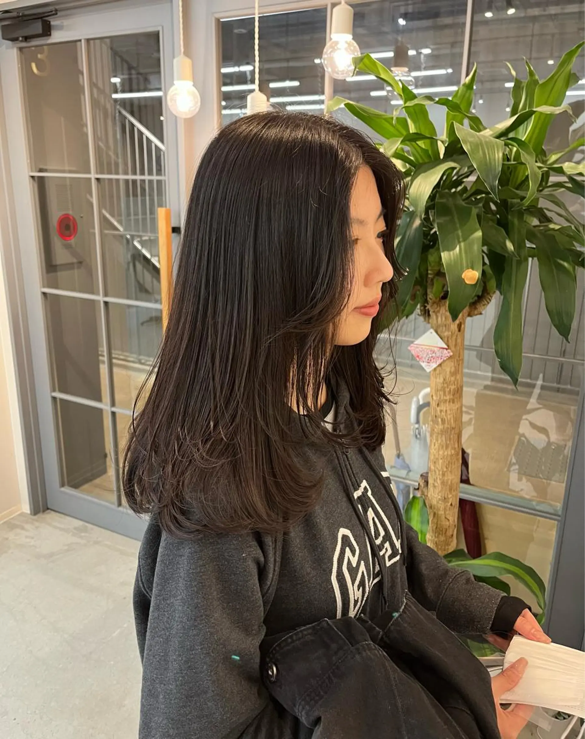 ロング 顔まわりレイヤー 顔周りカット レイヤーカット 神原 茉依🩰🪩のヘアスタイル